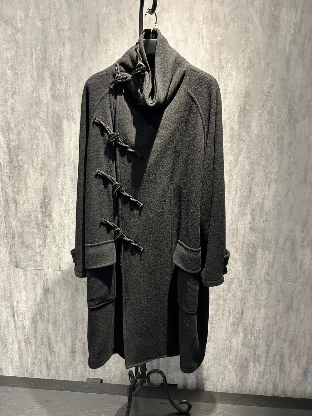 A NOVEL DAY. Hign Neck Duffle Coat