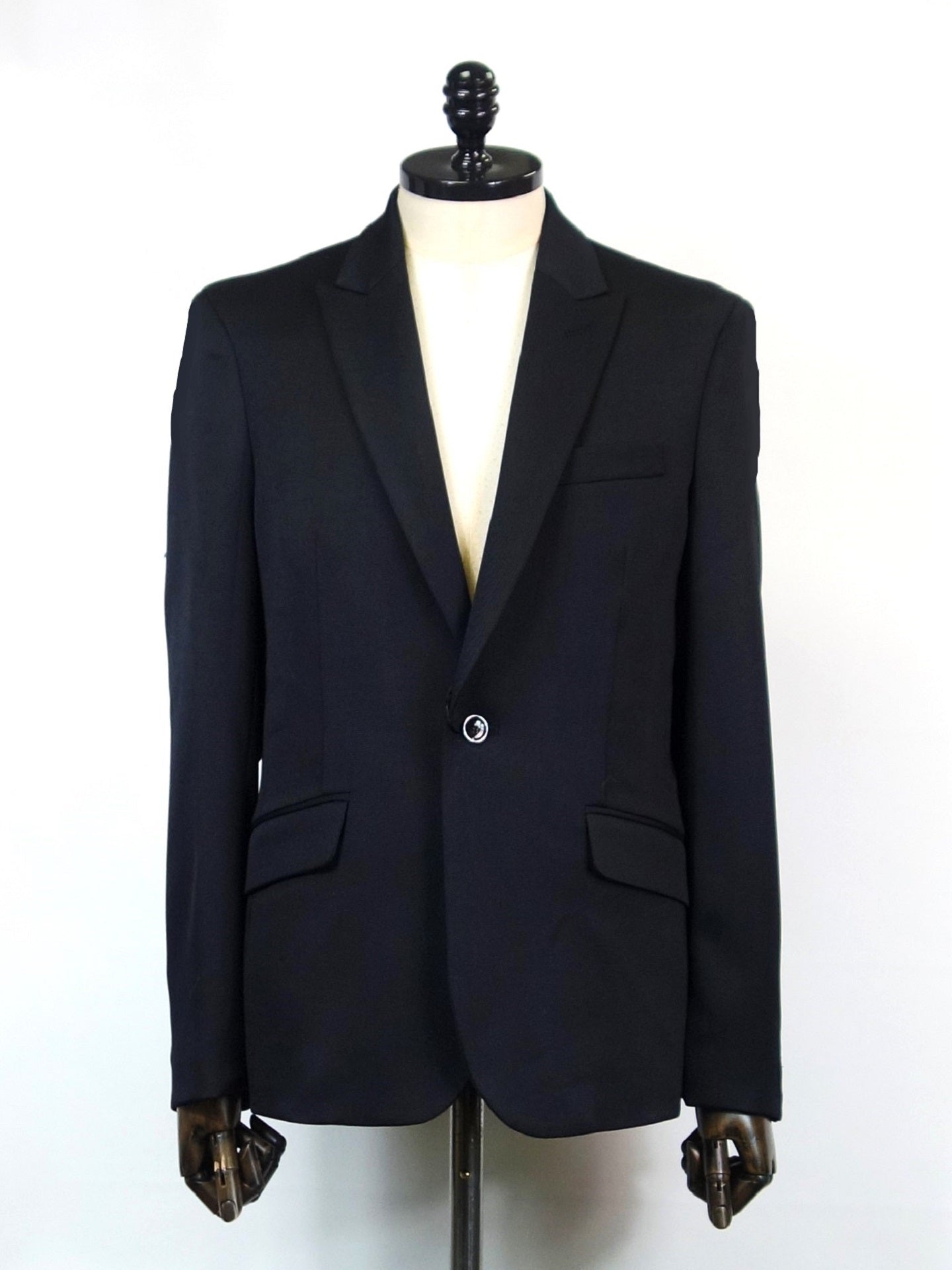 SOS TE NUTO ベーシックピークドラペルジャケット 2423D02