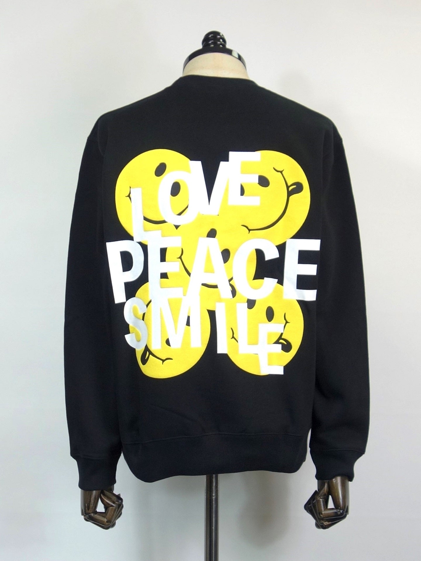 STUD MUFFIN バンダナハートパッチプリントスウエットシャツ 514-02767-BK