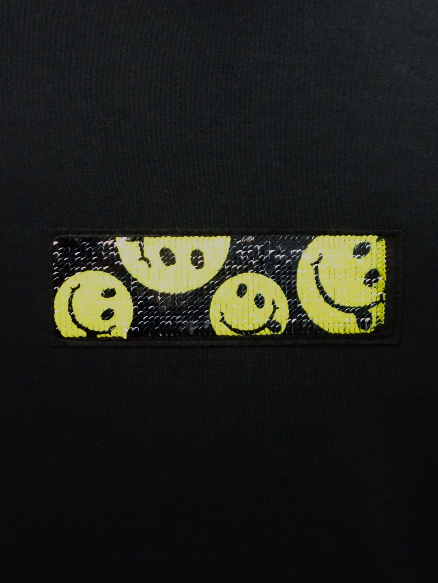 STUD MUFFIN girls are drugsシークインスウエットシャツ 514-02771-BK