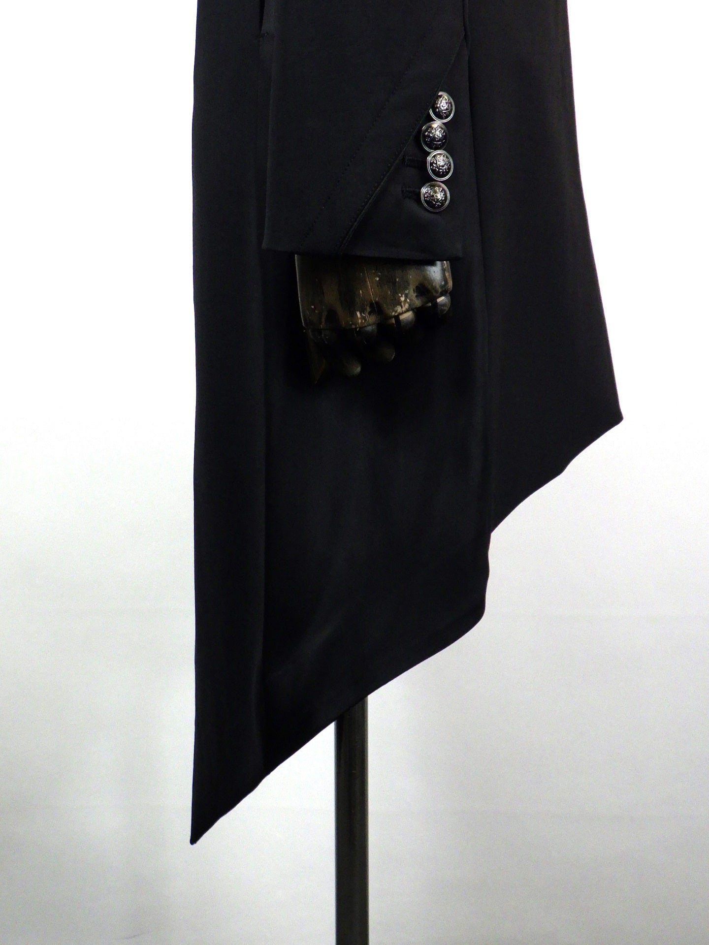 SOS TE NUTO アシンメトリーサテン切替ロングジャケット 2423010