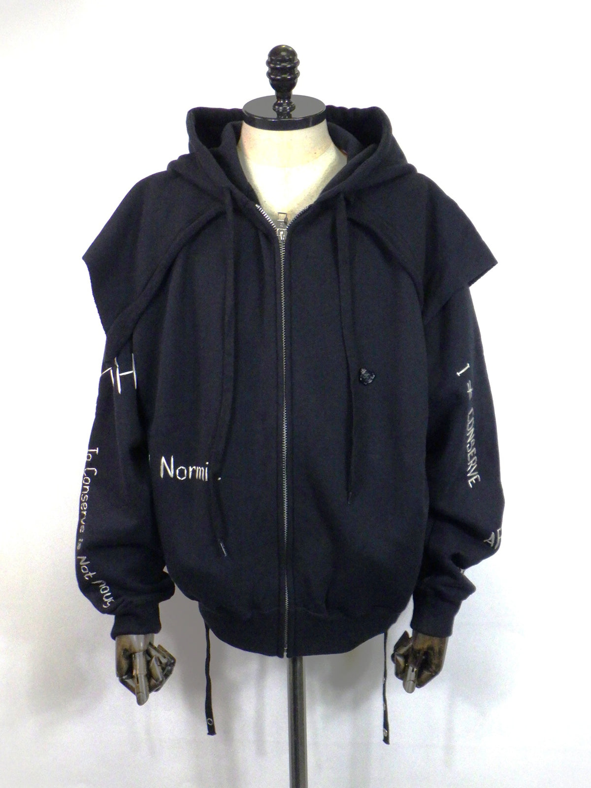 SEVESKIG I Normie Zip Hoodie SW-SV-NRA-1001-BK
