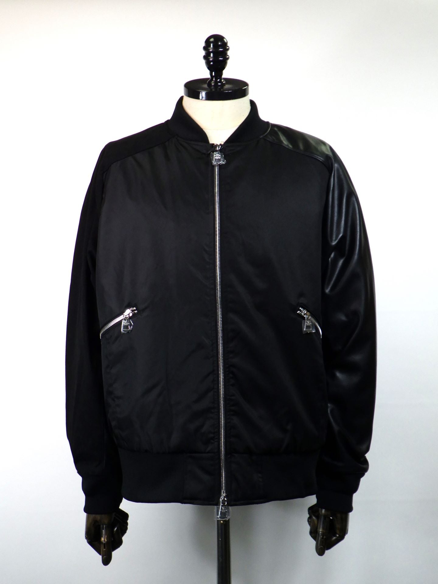 1PIU1UGUALE3 RELAX ブライトストレッチクレイジーブルゾン USO-25150-BK