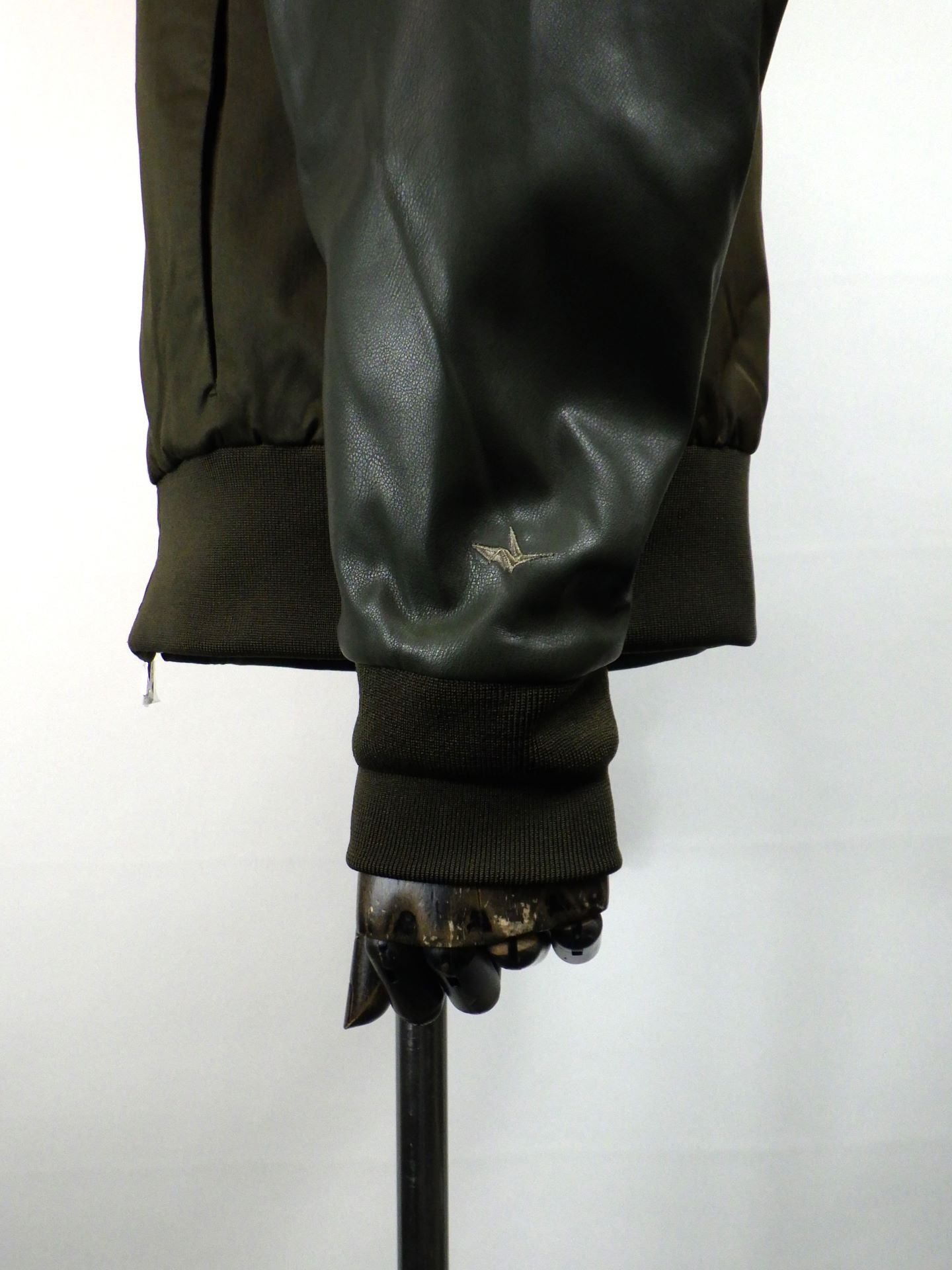 1PIU1UGUALE3 RELAX ブライトストレッチクレイジーブルゾン USO-25150-KH