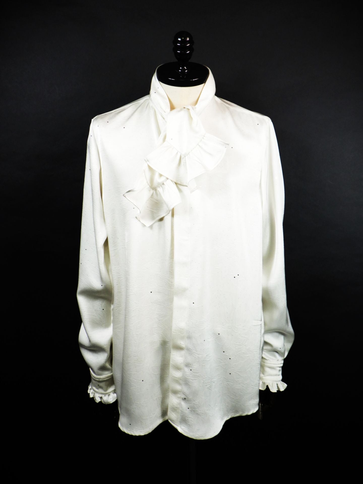 SOS TE NUTO スカーフネックワッシャーラメサテンシャツ 2616Z08