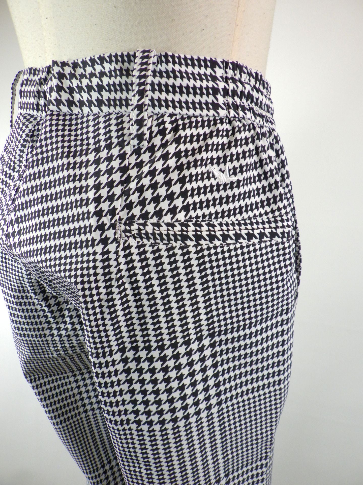 1PIU1UGUALE3 RELAX 接触冷感グレンチェックナイロンスラックス USB-26062-WH×BK