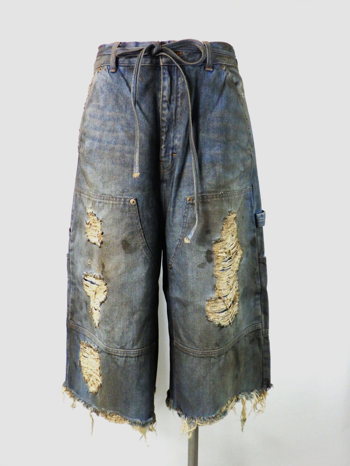 DISCOVERED ダブルニーデニムショーツ DC-SS26-PT-01-INDIGO