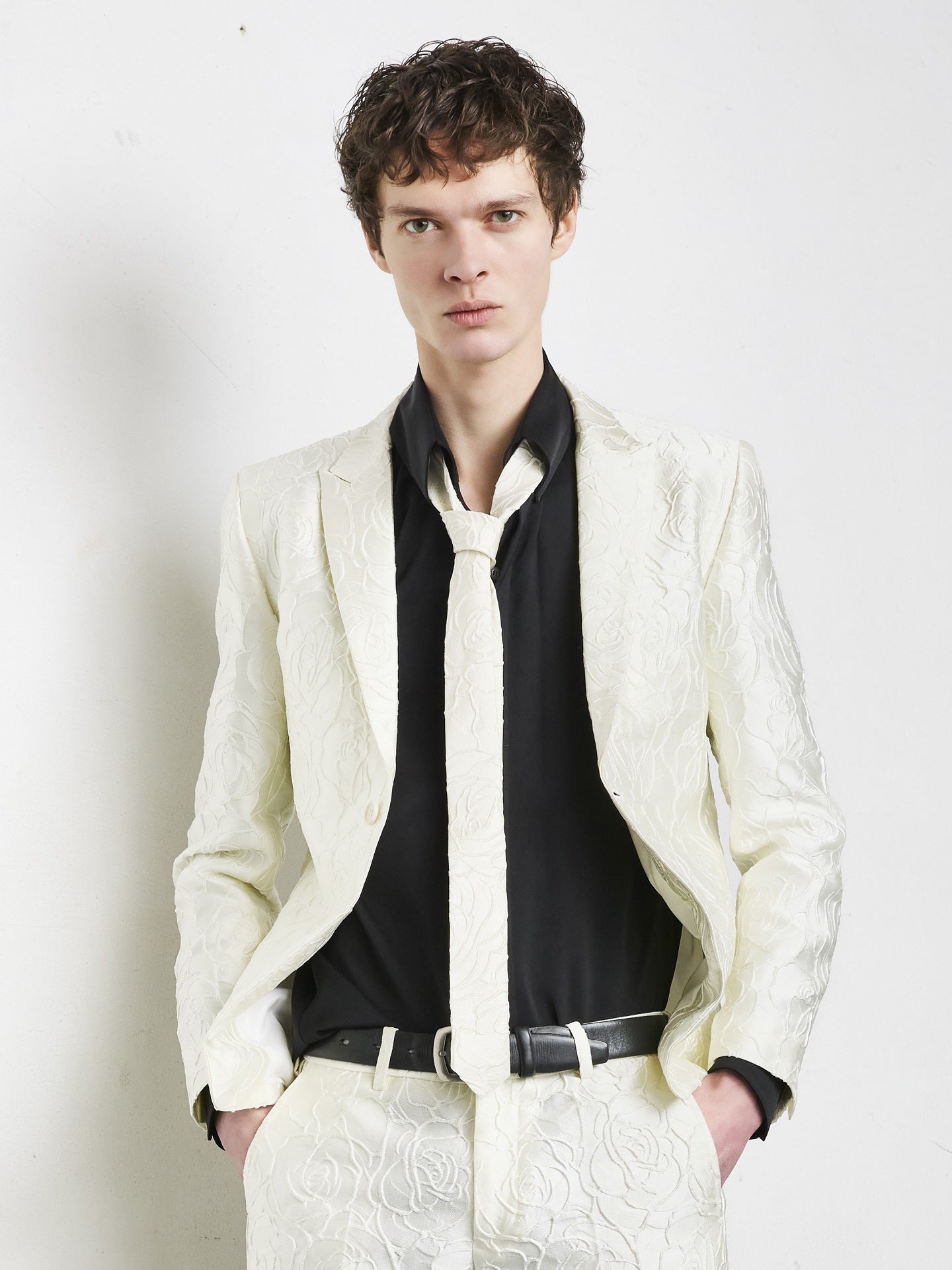 SOS TE NUTO ローズジャガードタイ 2519Z03