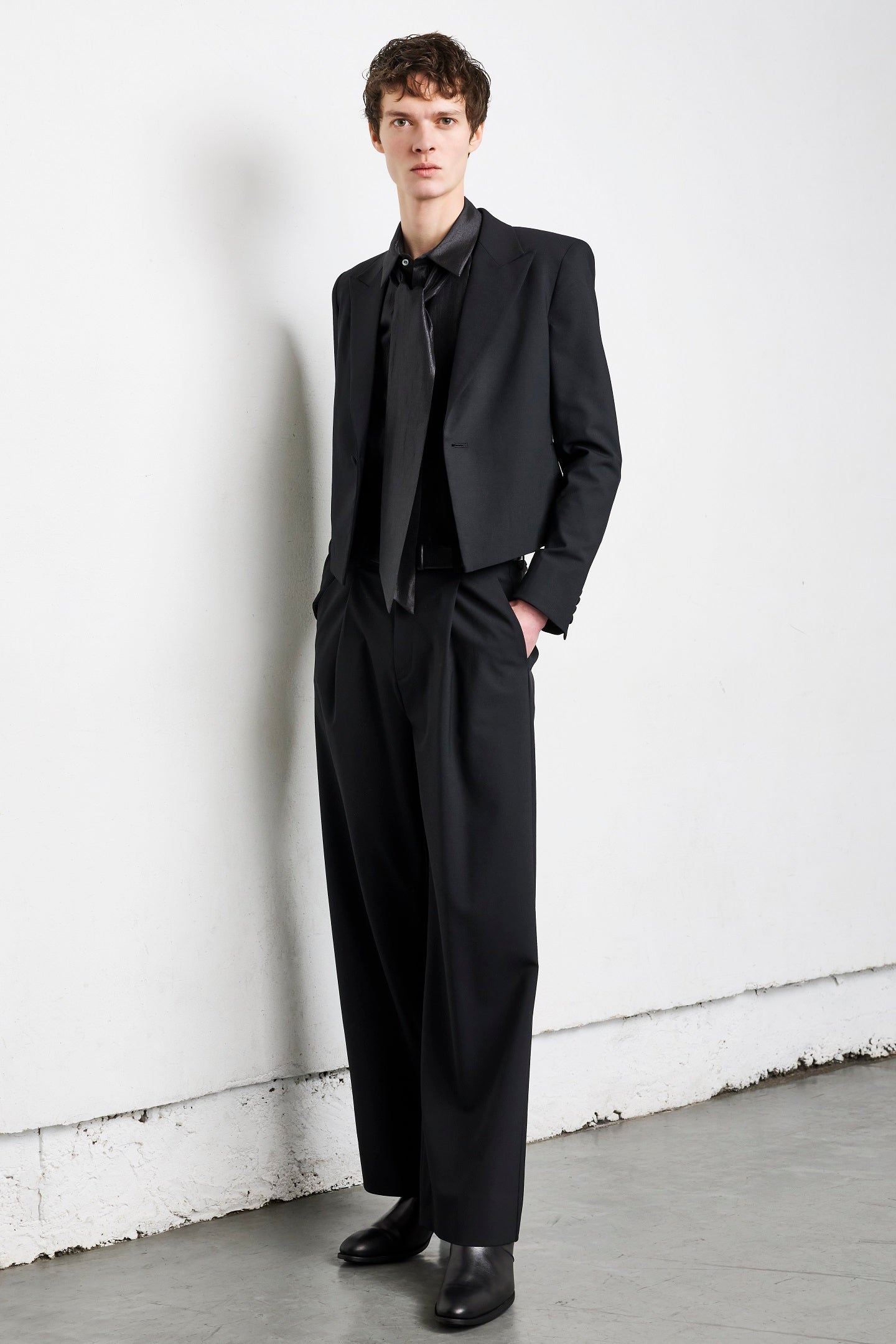 SOS TE NUTO ピークドラペルスペンサージャケット 2513001