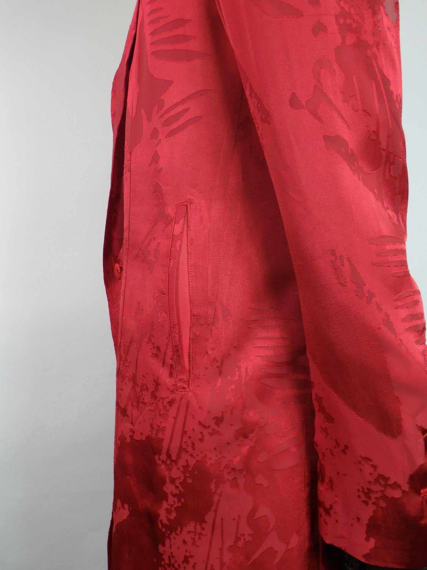 kiryuyrik　シャドーバタフライオパールレイヤードジャケット　KV-HJ35-903-RED