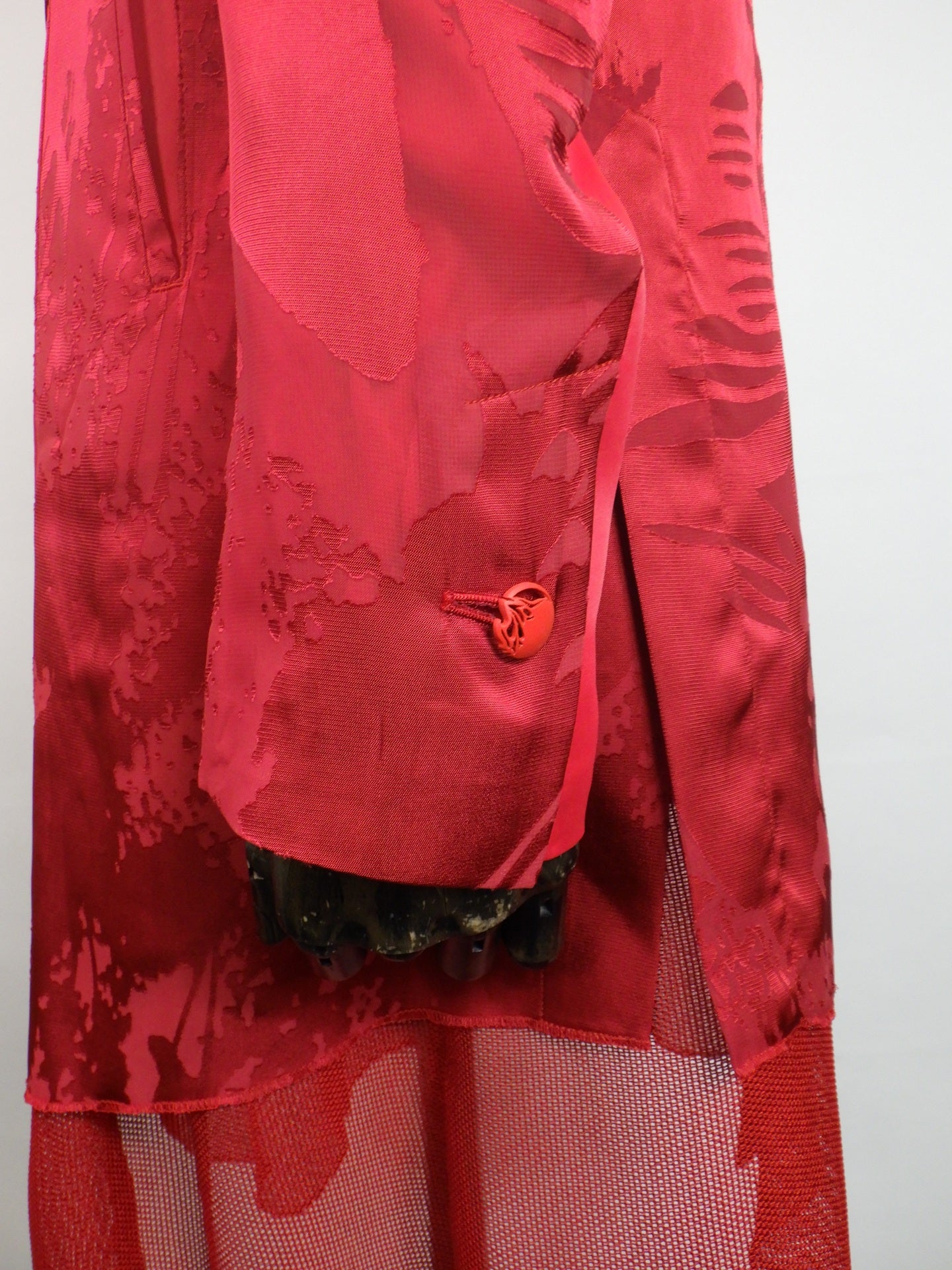 kiryuyrik　シャドーバタフライオパールレイヤードジャケット　KV-HJ35-903-RED