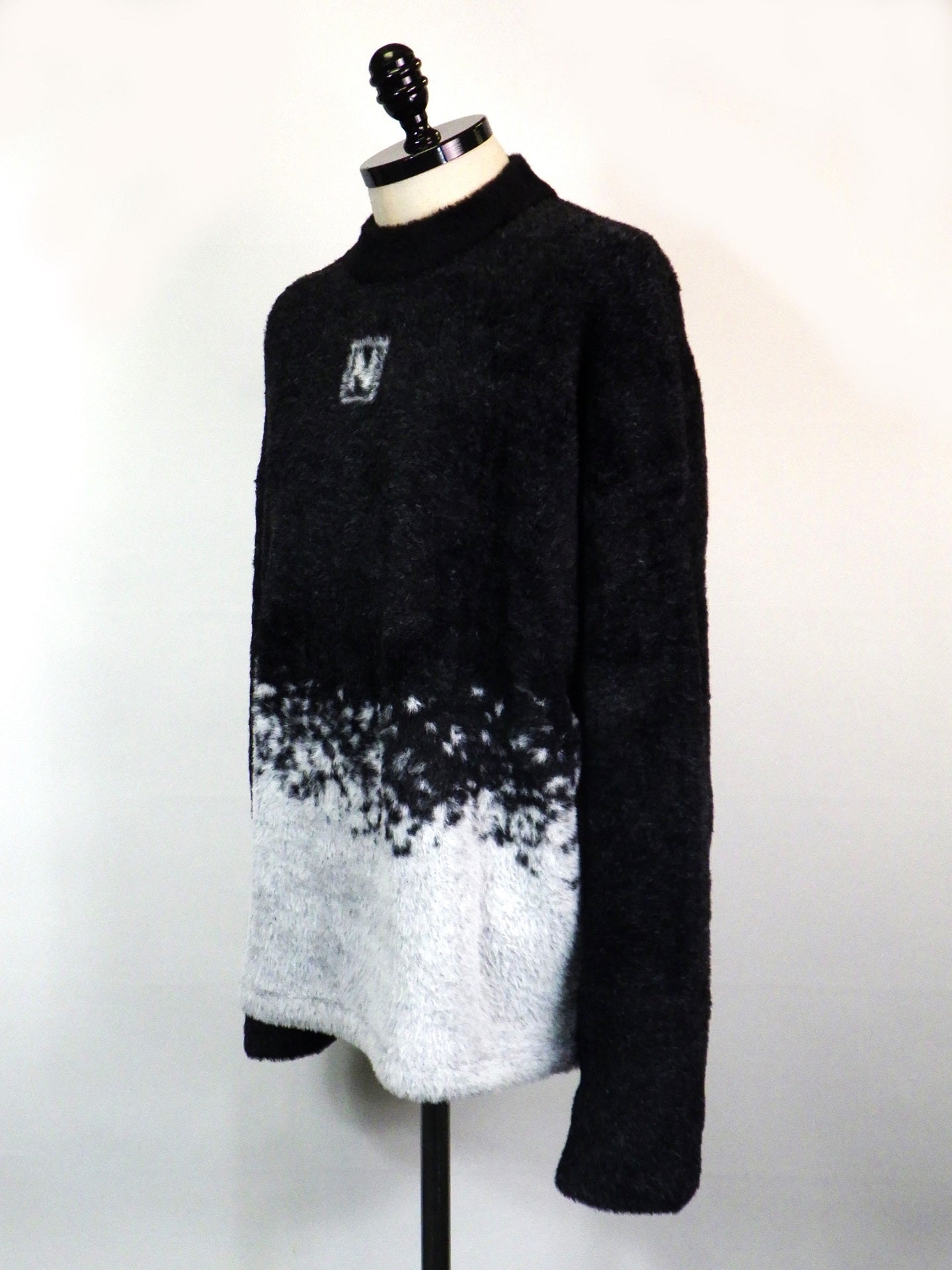 NIL DUE / NIL UN TOKYO　オリジナルギターモデルシャギーニット　NL-000103