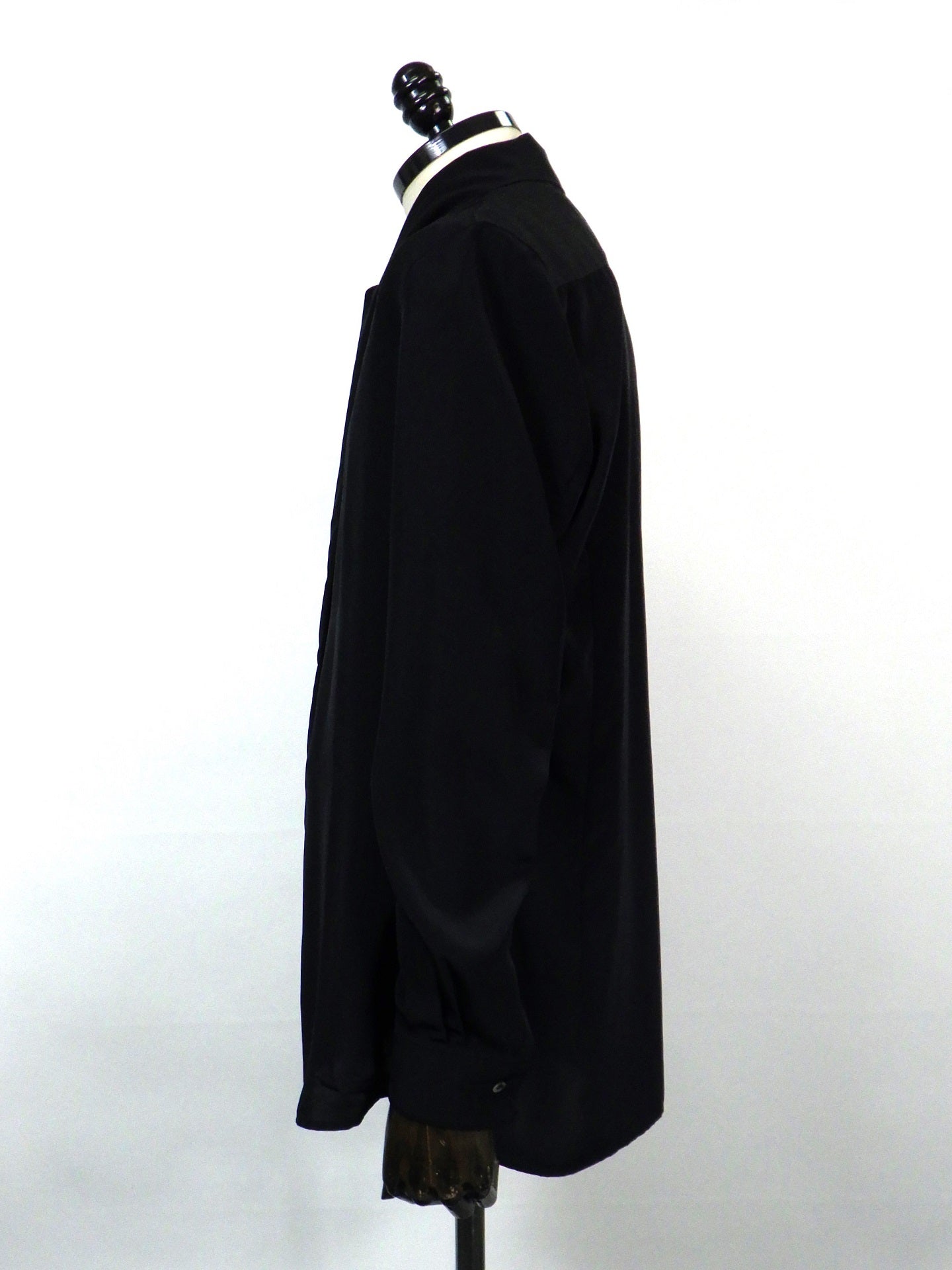 GALAABEND ヴィーナスサテンリボンシャツ 2302H1004-BK – KAWANO