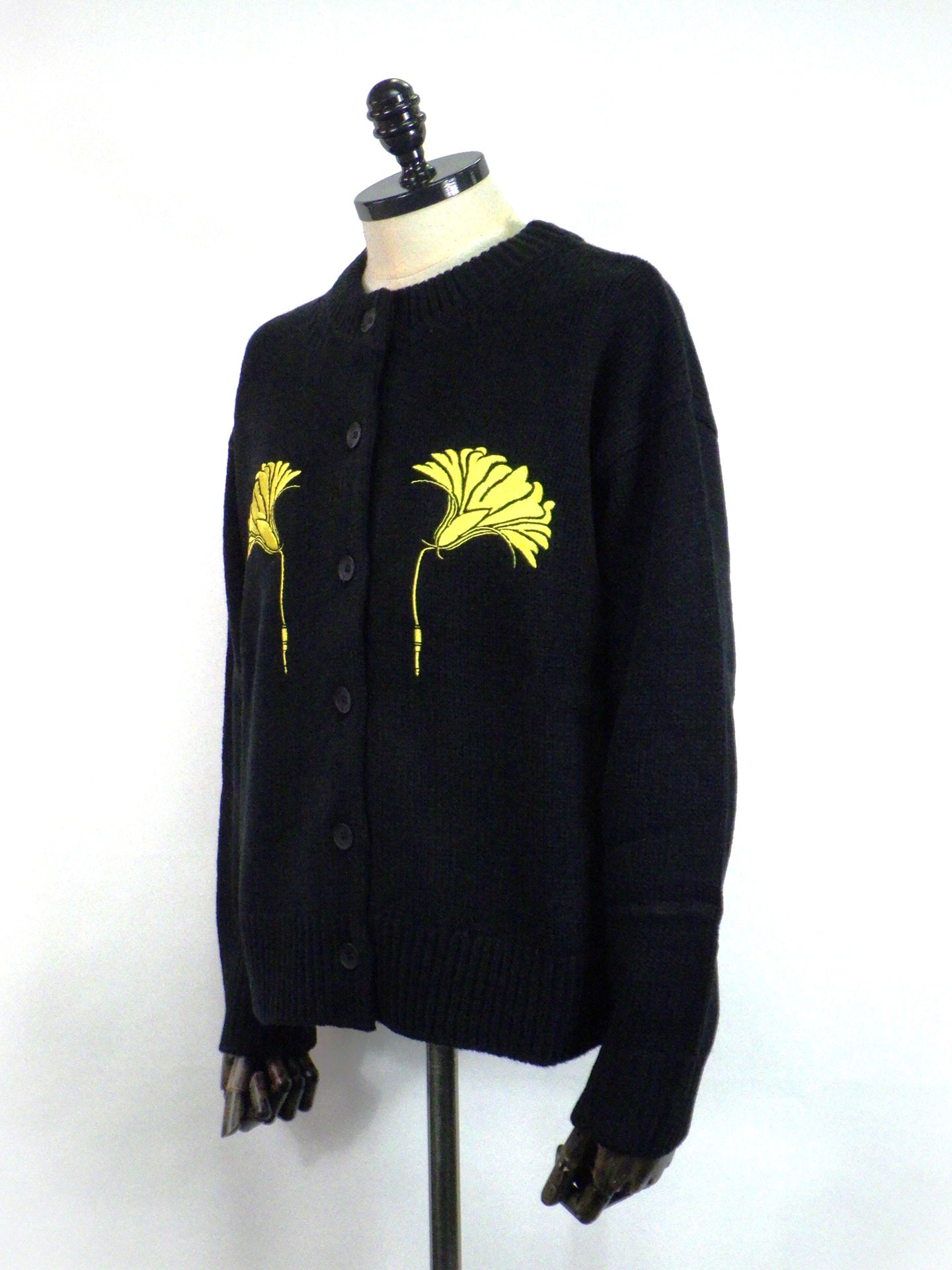 NIL DUE/NIL UN TOKYO　EMBROIDERY KNIT CARDIGAN　NL_00127