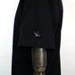1PIU1UGUALE3 RELAX　パッチデザインロゴ半袖Tシャツ　UST-25064-BK