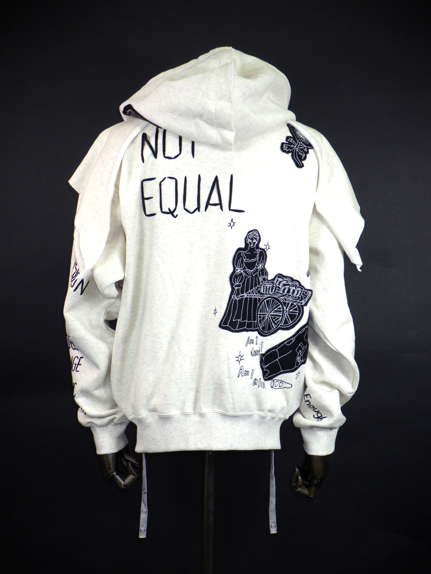 SEVESKIG　I Normie Zip Hoodie　SW-SV-NRA-1001-WH
