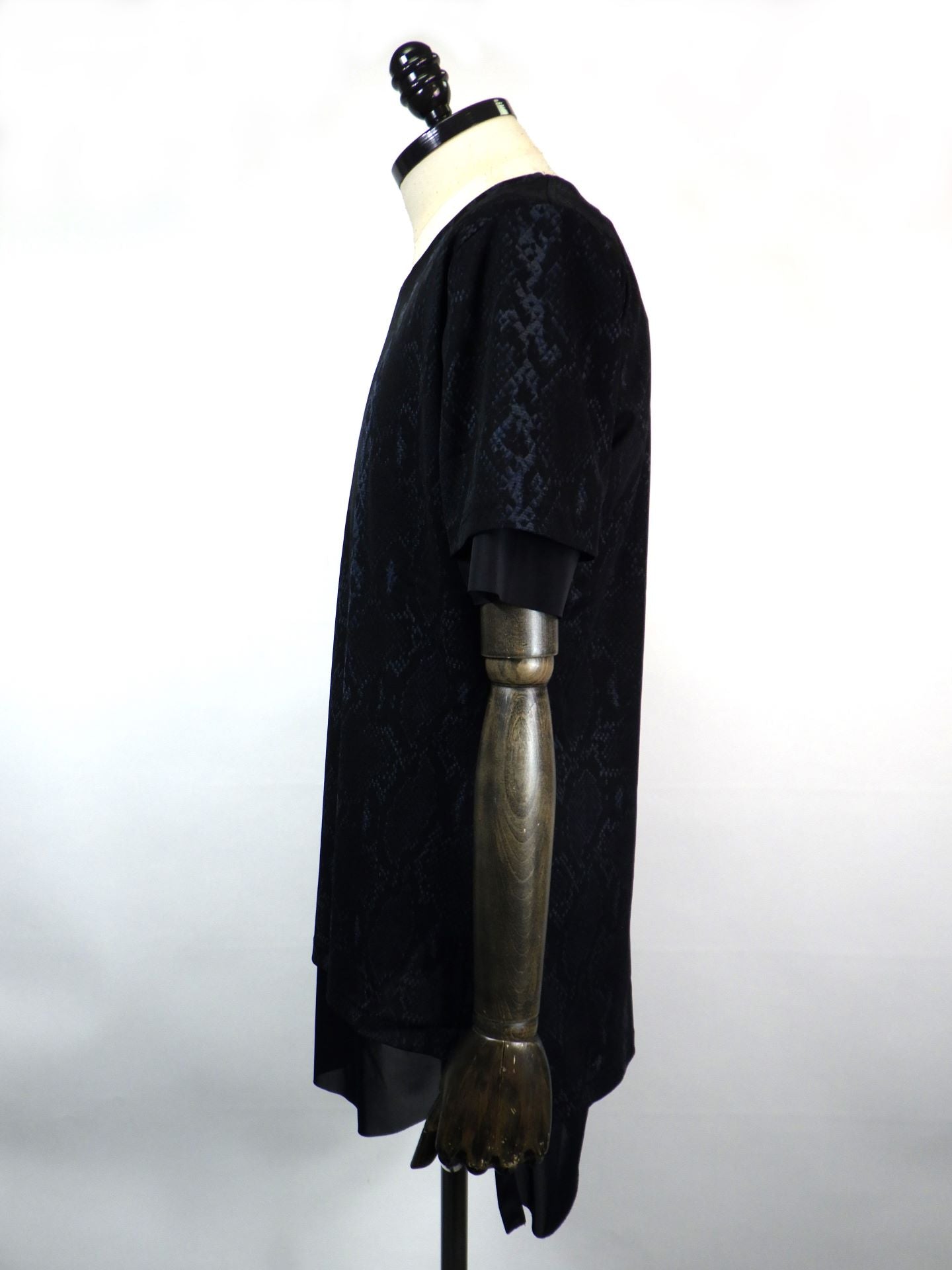 kiryuyrik　パイソンメッシュクルーネックレイヤードTシャツ　KT-HT15-955-BK
