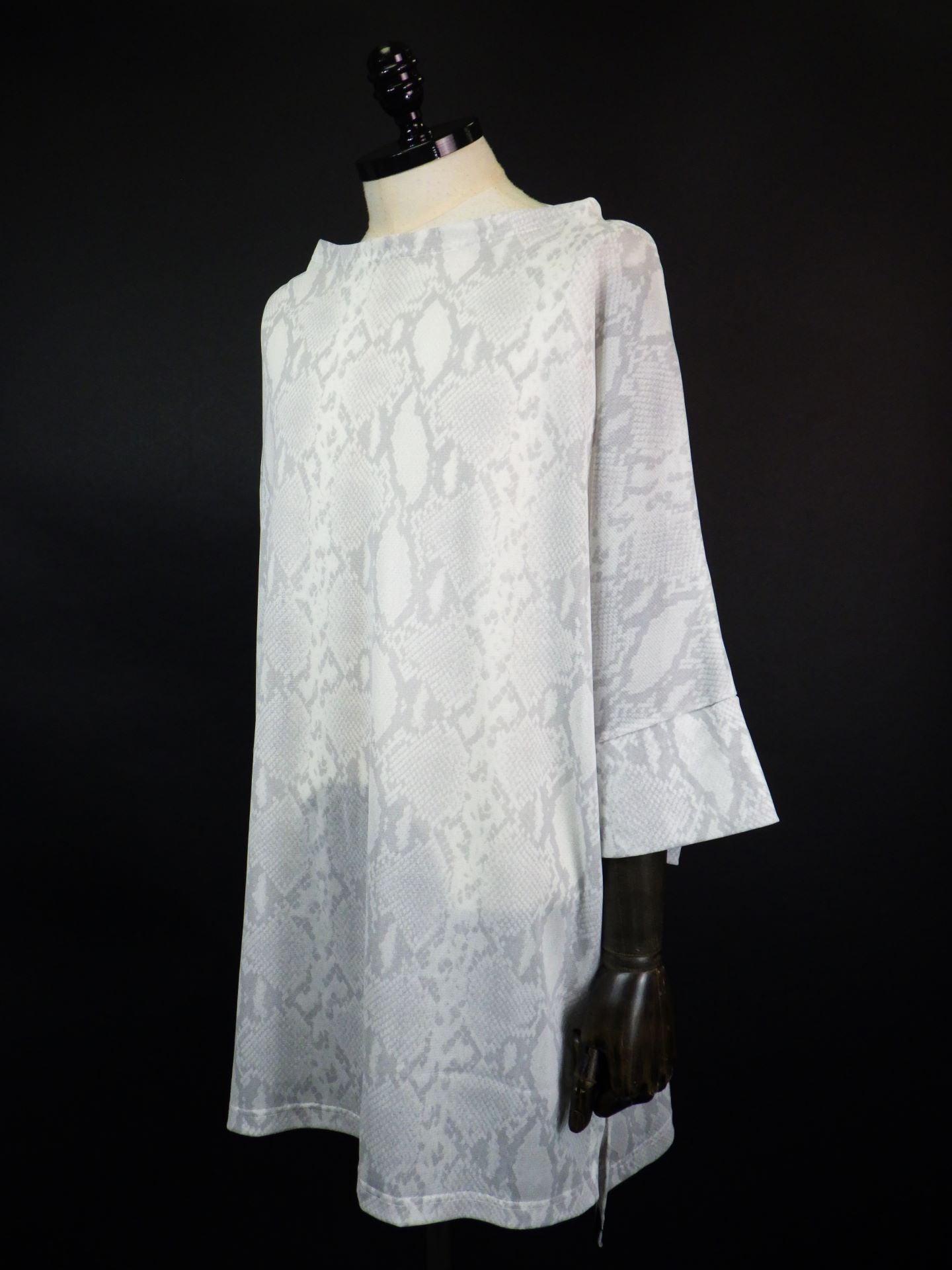 kiryuyrik　パイソンメッシュドルマンTシャツ　KT-HT20-950-GRY