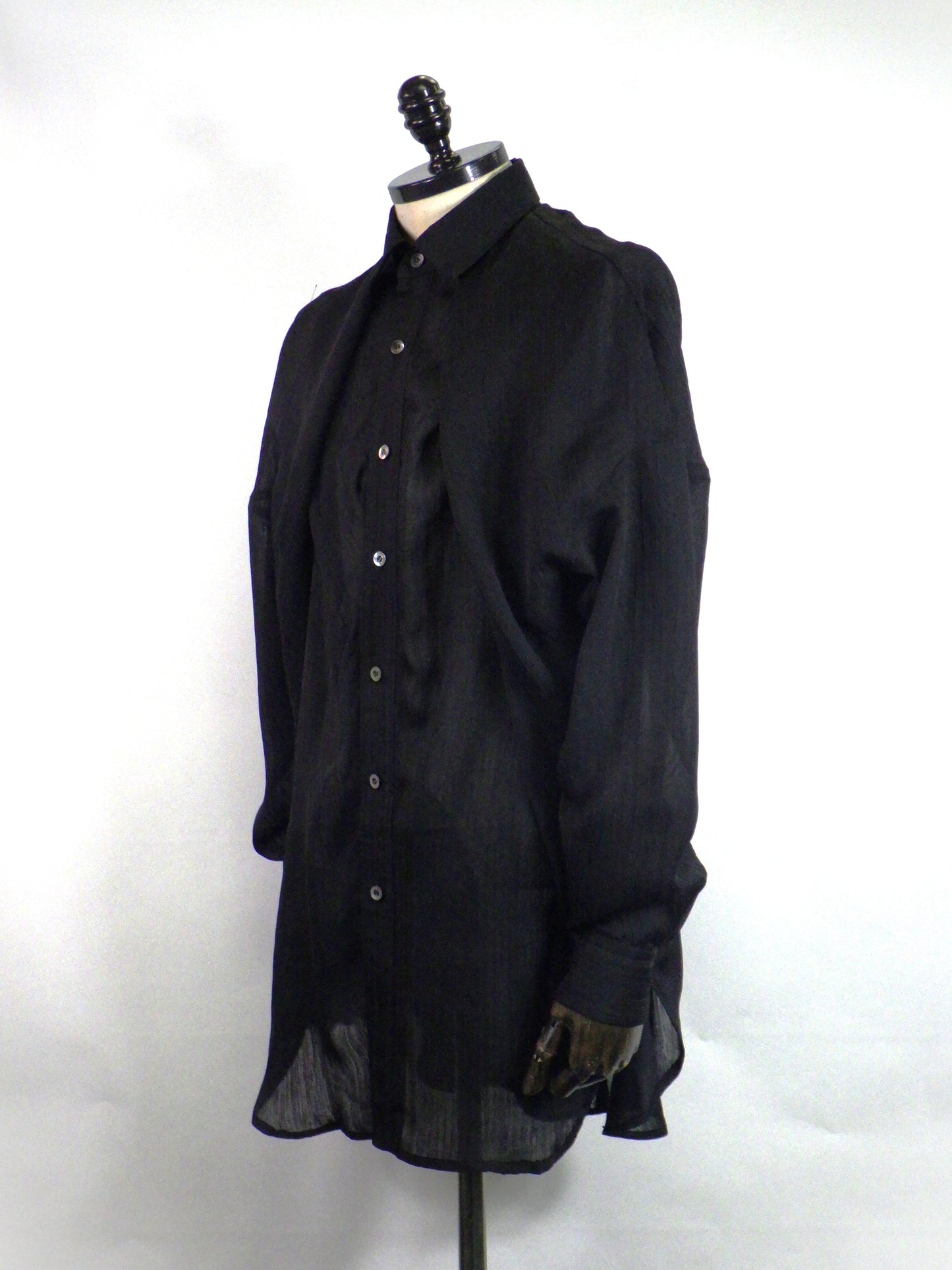 meagratia　Cross tuck sheer shirt　26303-0501-BK