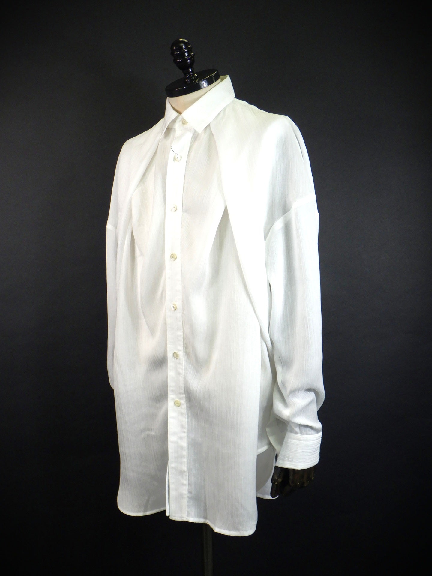 meagratia　Cross tuck sheer shirt　26303-0501-WH