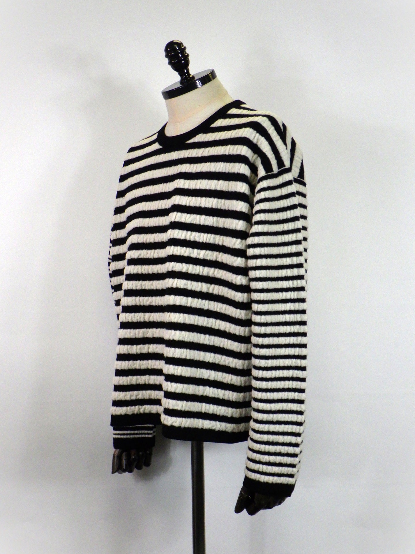 KAMIYA　Horizontal Multi Stripe Bouclé Knit　 G17PO081-BK