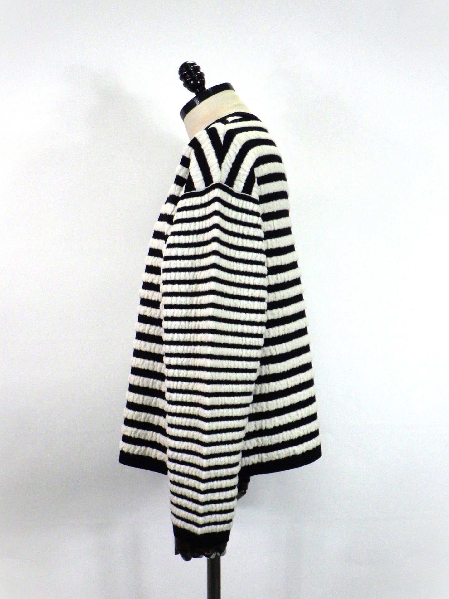 KAMIYA　Horizontal Multi Stripe Bouclé Knit　 G17PO081-BK