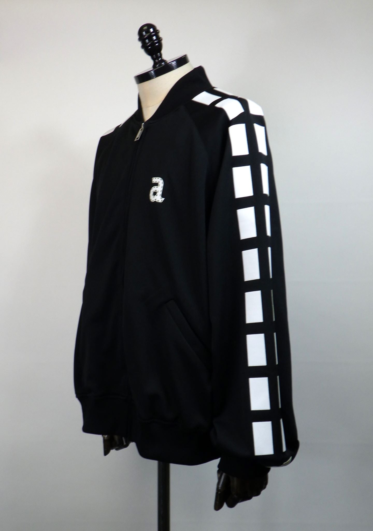 amok ワイドステッチトラックジャケット 252035 – KAWANO