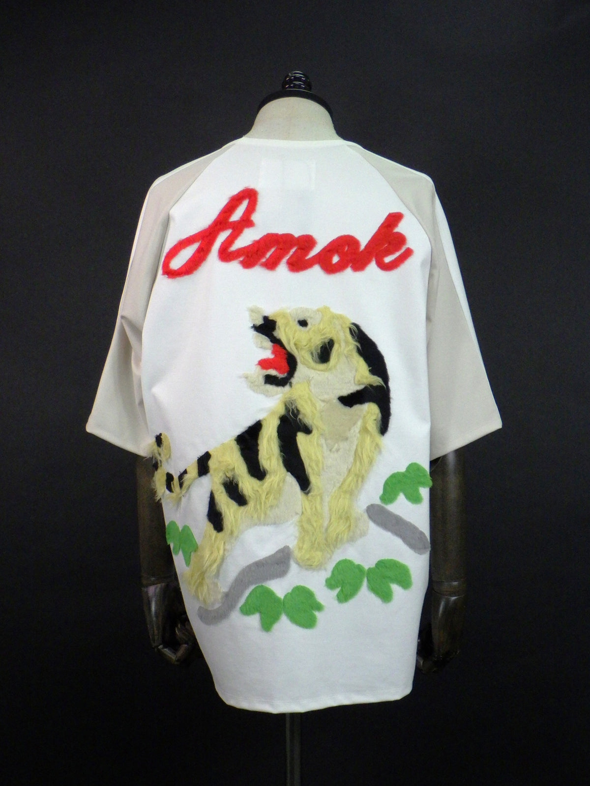 amok　SHAGGY LOGO SOUVENIR JACKET TEE　261KA01-WHT