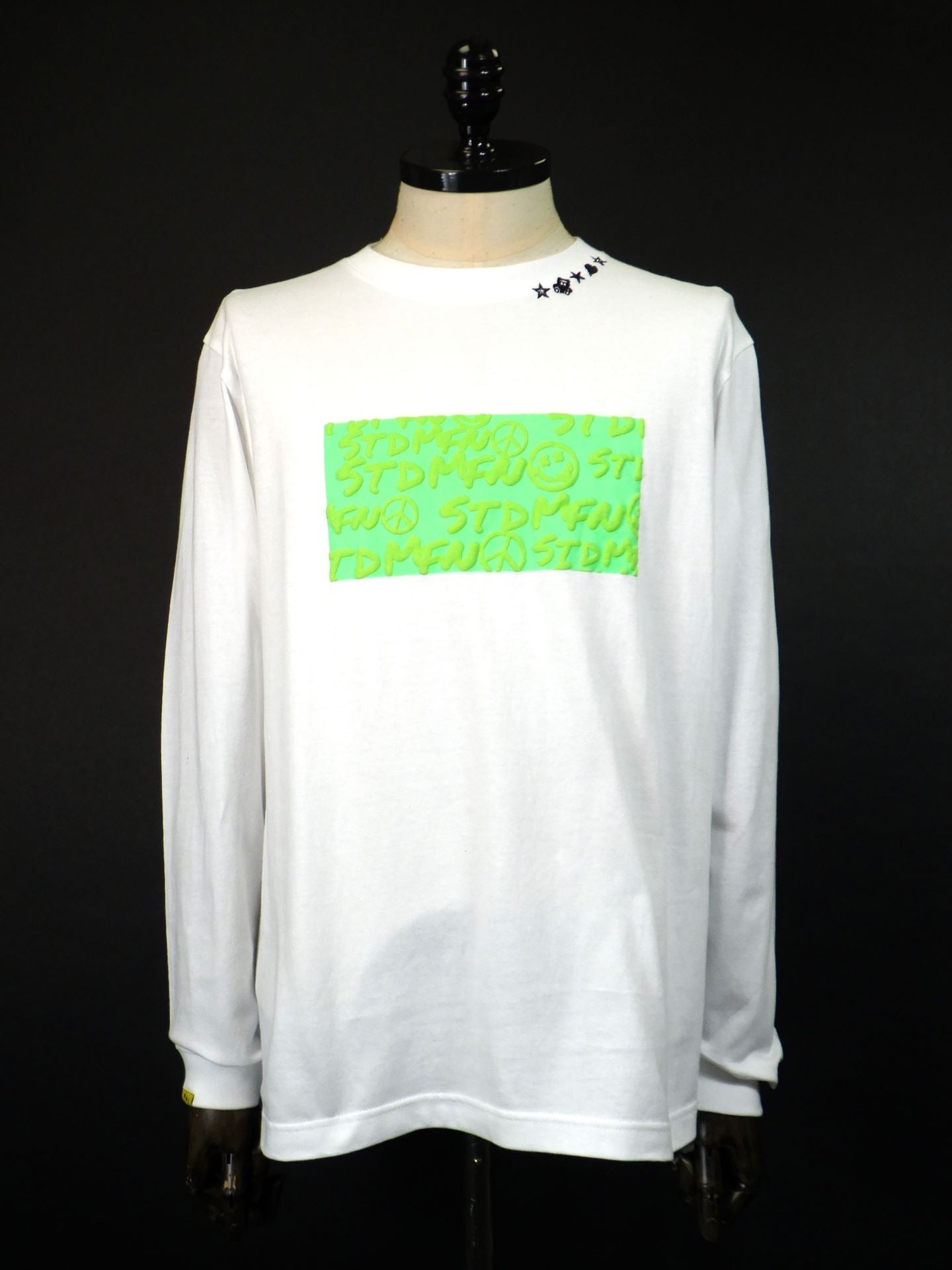 STUD MUFFIN　コットン天竺 ボックスロゴ発泡プリントLS Tシャツ　524-02817-WH