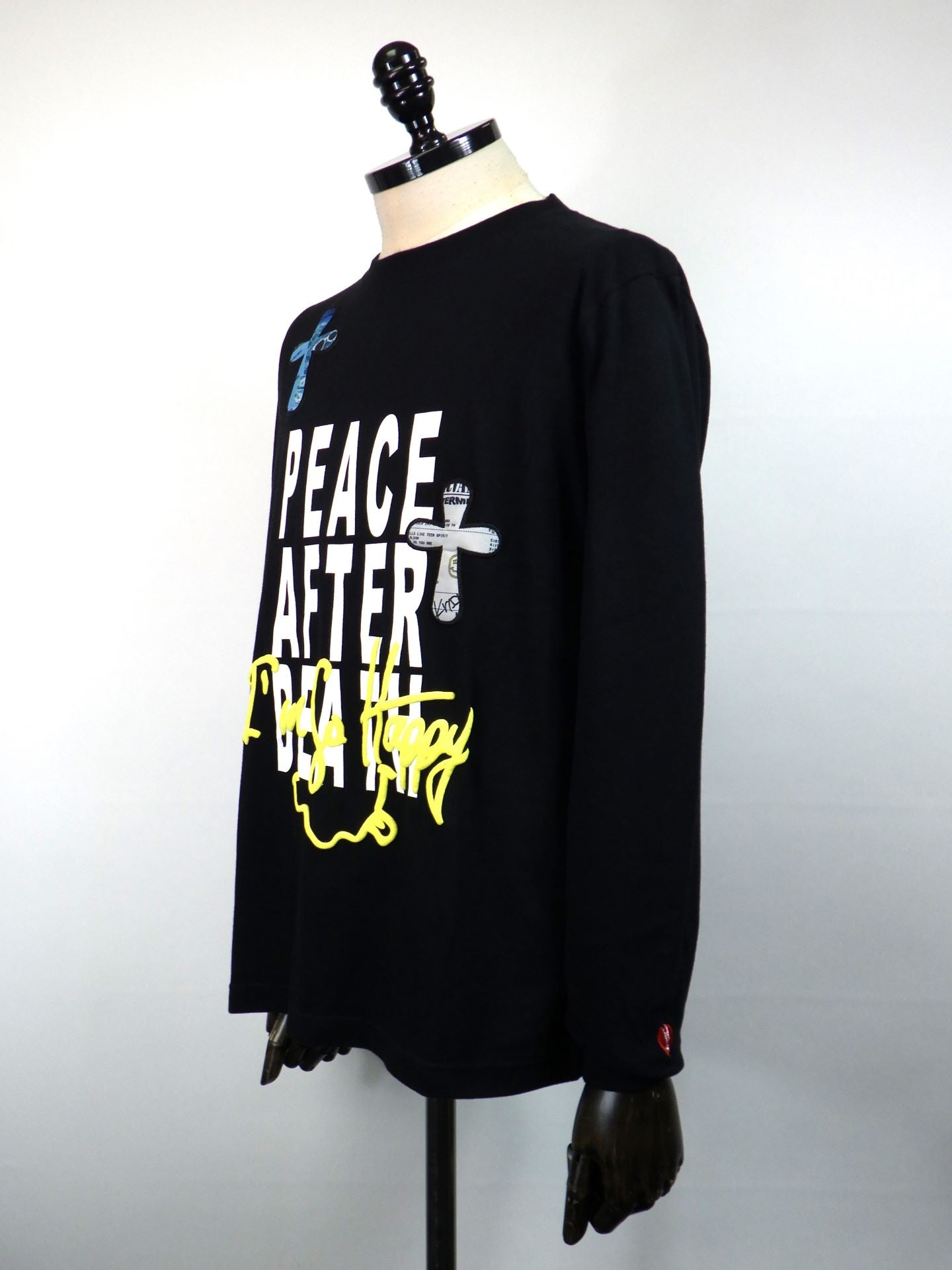 STUD MUFFIN　コットン天竺 PEACE AFTER DEATH&クロスパッチワーク LS Tシャツ　524-02820-BK