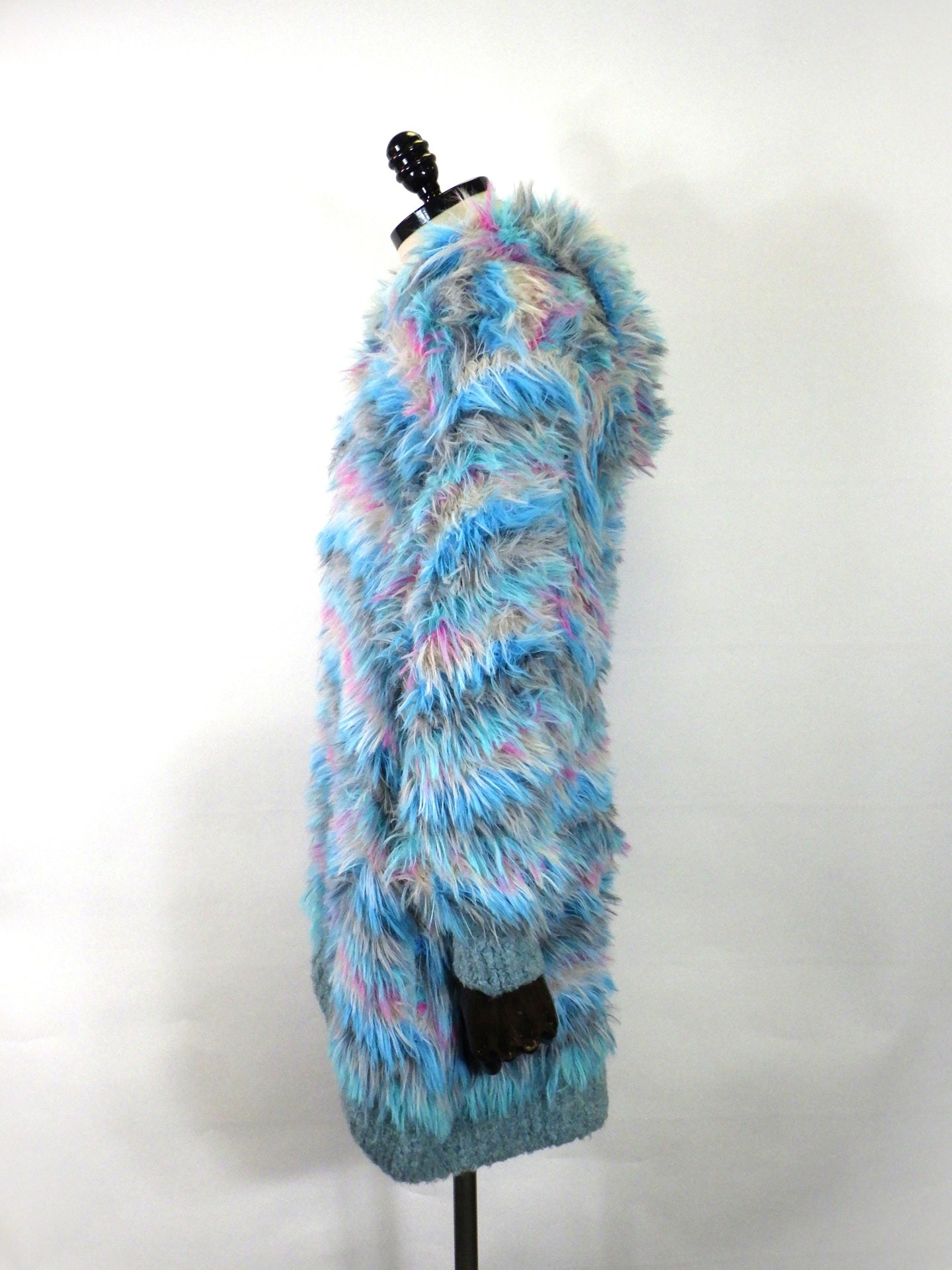 amok　MULTI BORDER HOODIE KNIT　262032-BLUE