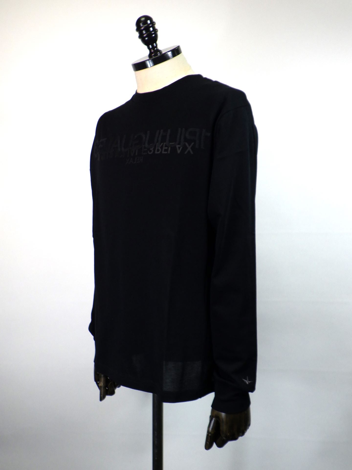 1PIU1UGUALE3 RELAX　リバーシングロゴロングTシャツ　UST-25133-BK