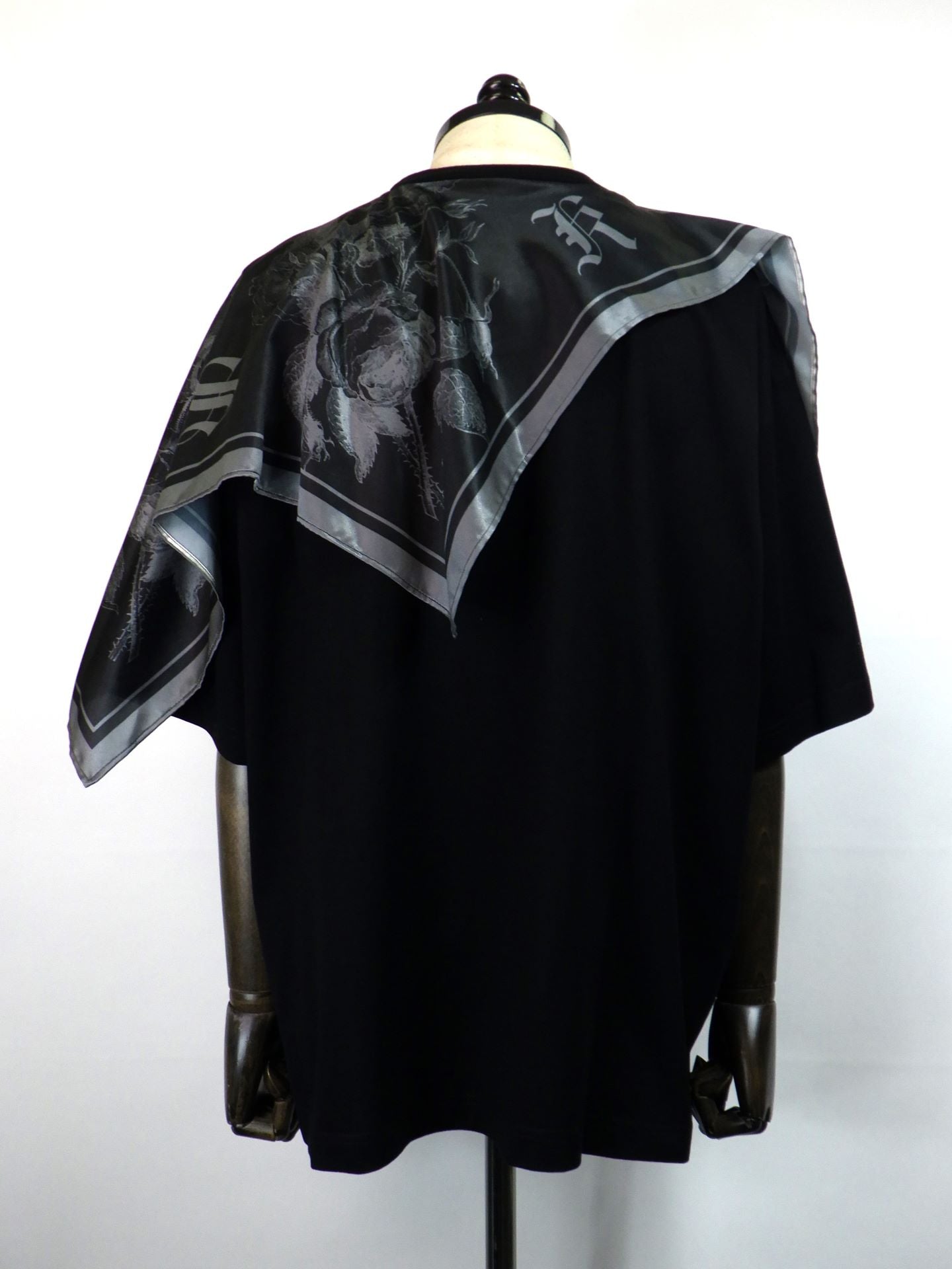 disemBySiiK　スカーフドッキングTシャツ　25AW038BK-2