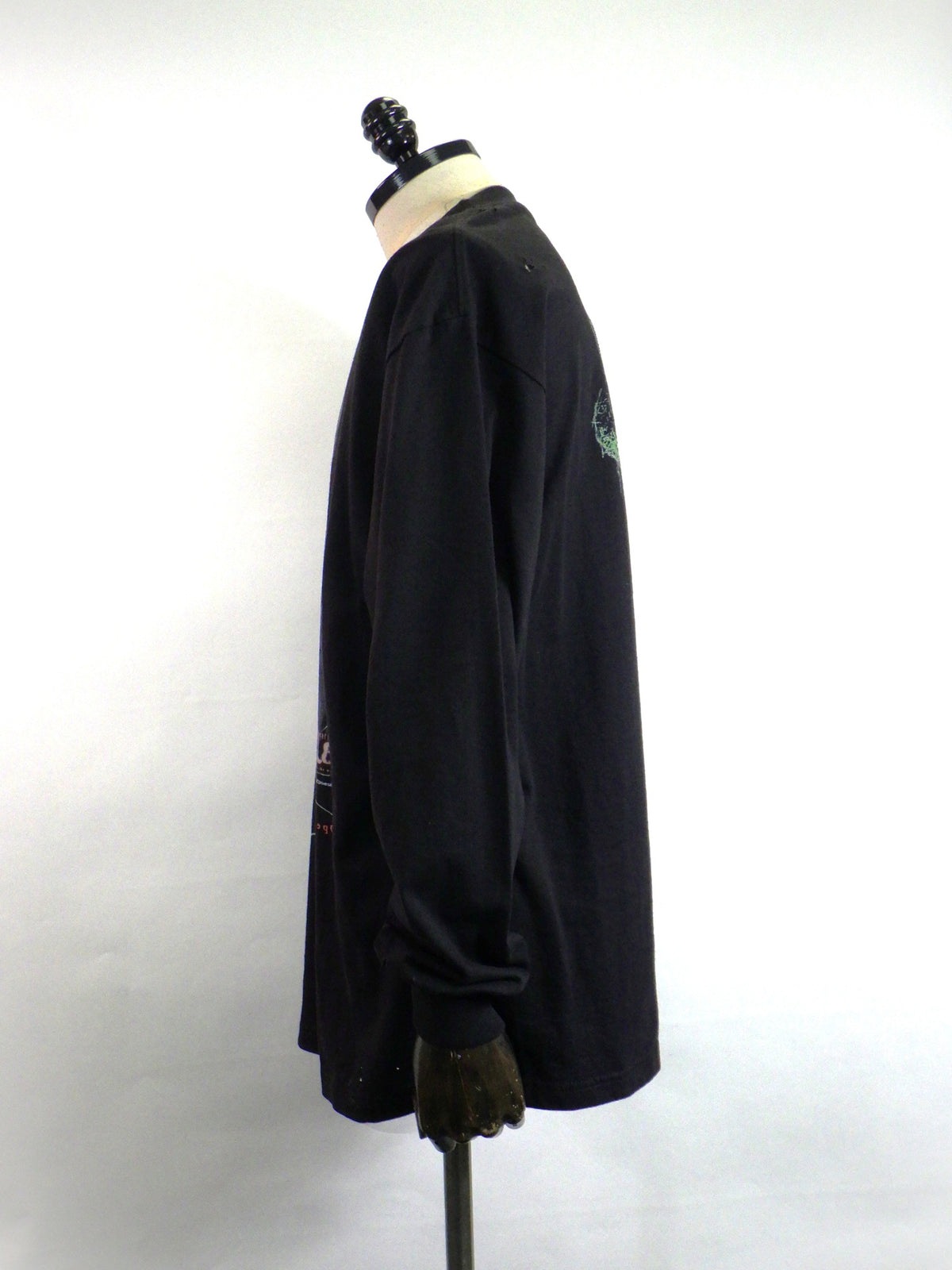 SEVESKIG　SEV vs lain Layer L/SL TEE　CT-SV-NRA-1011-BK
