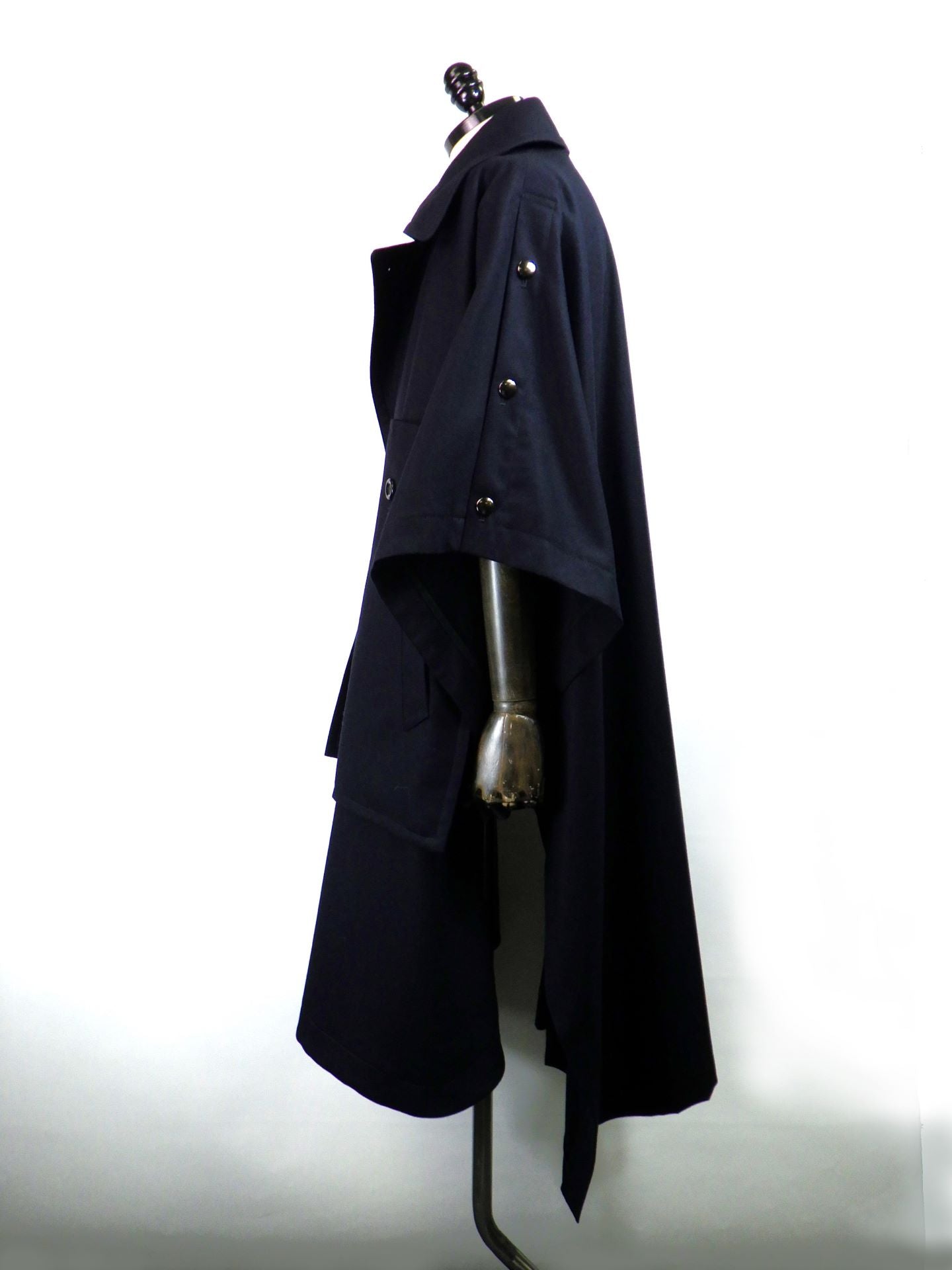 UJOH スクエアクローク U744-C05-101 – KAWANO