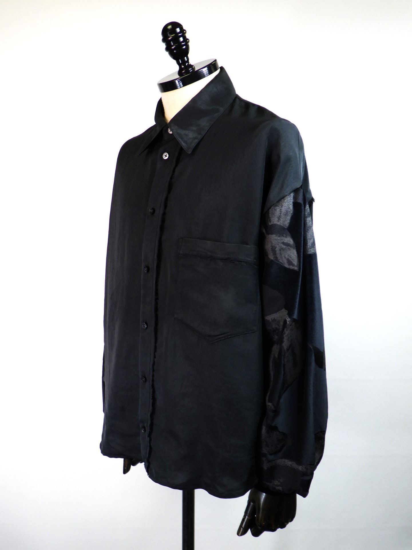 Licht Bestreben　ベロアジャージスリーブイージーシャツ　LB25AW-SH08-SPV-PVL-BK