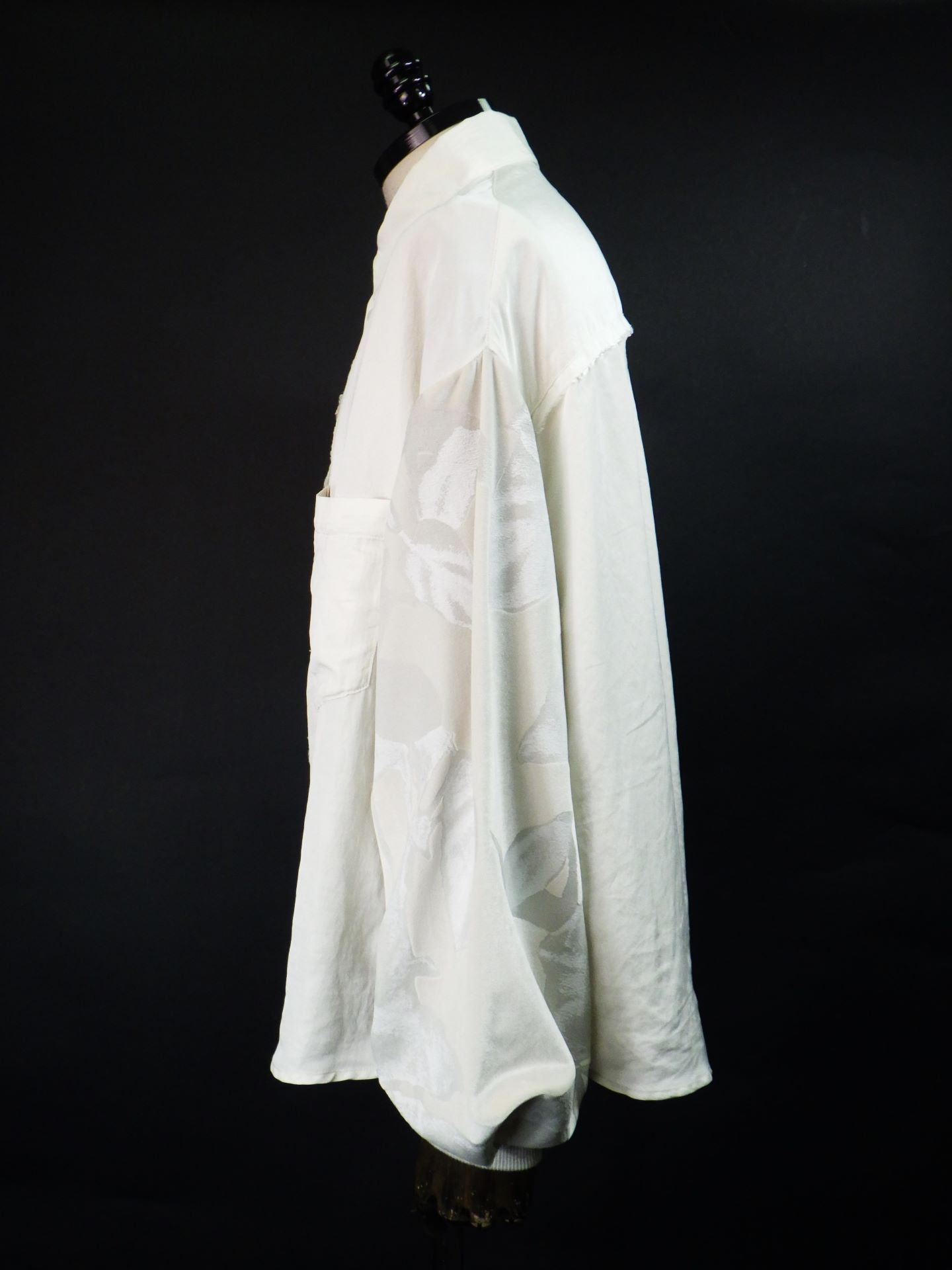 Licht Bestreben　ベロアジャージスリーブイージーシャツ　LB25AW-SH08-SPV-PVL-WH