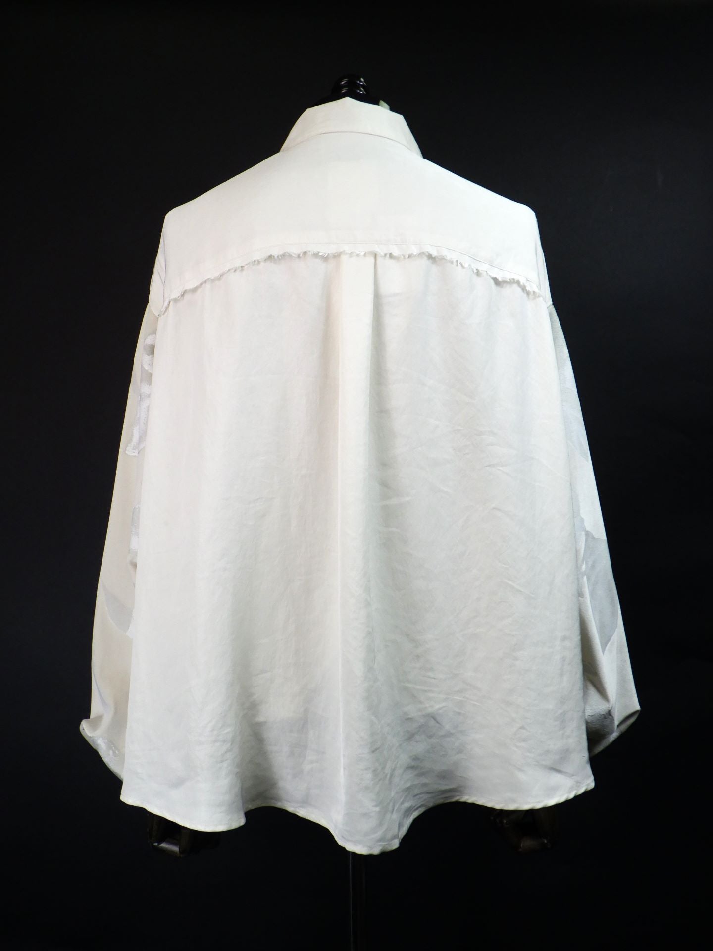 Licht Bestreben　ベロアジャージスリーブイージーシャツ　LB25AW-SH08-SPV-PVL-WH