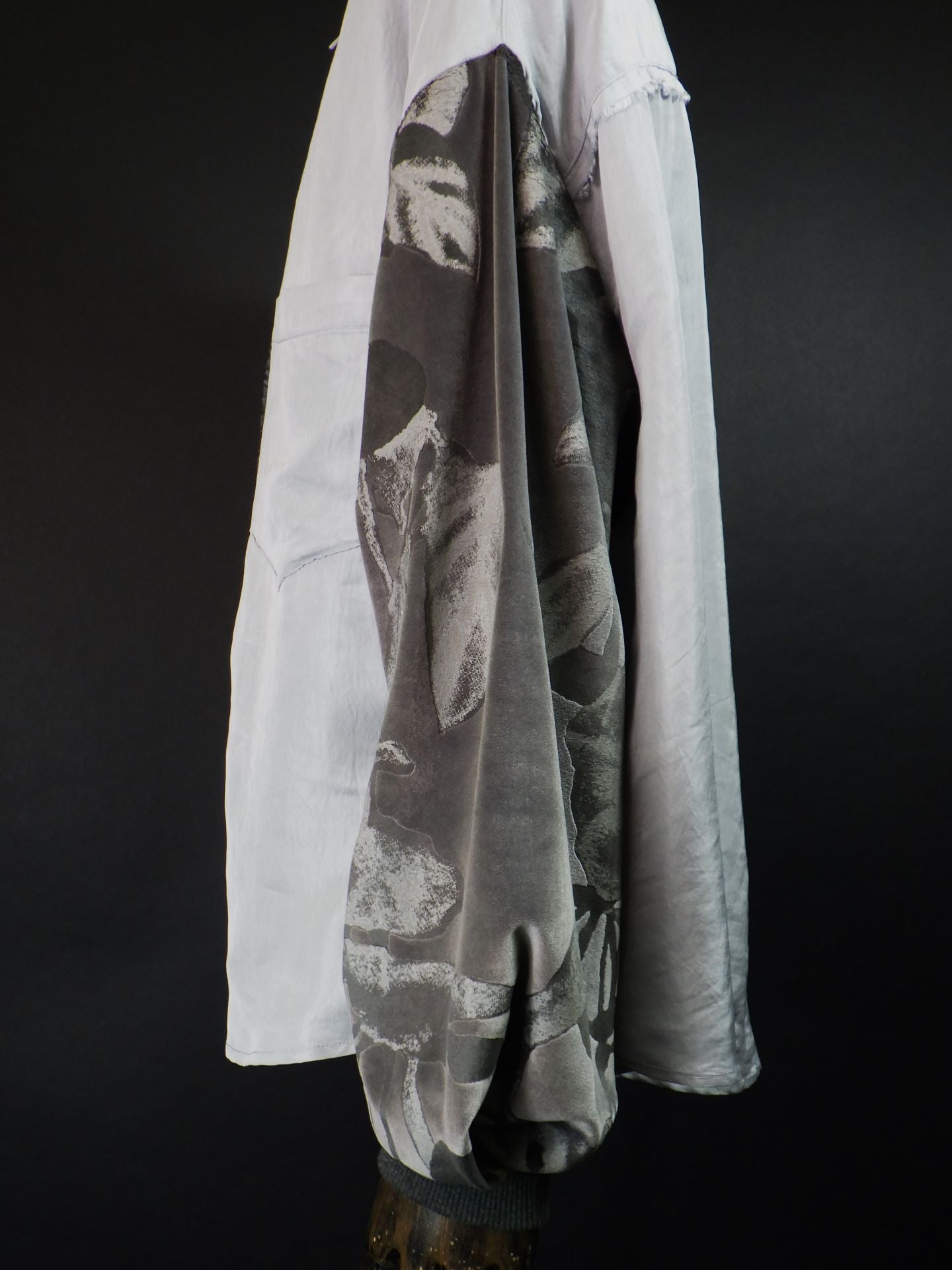 Licht Bestreben　ベロアジャージスリーブイージーシャツ　LB25AW-SH08-SPV-PVL-GRY