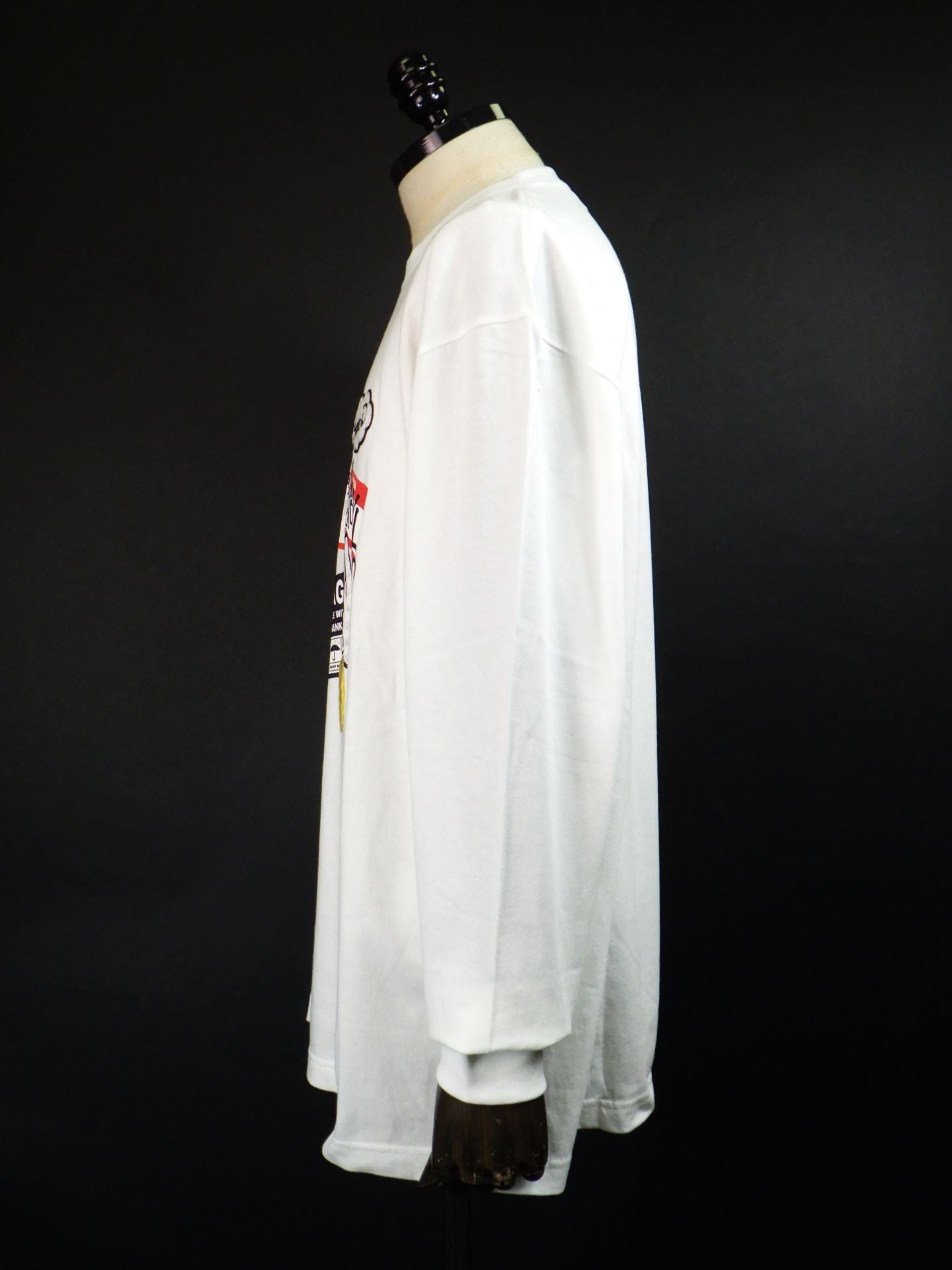 STUD MUFFIN　コットン天竺 ステッカーコラージュ ハンドニットパッチLS Tシャツ　514-02779-WH