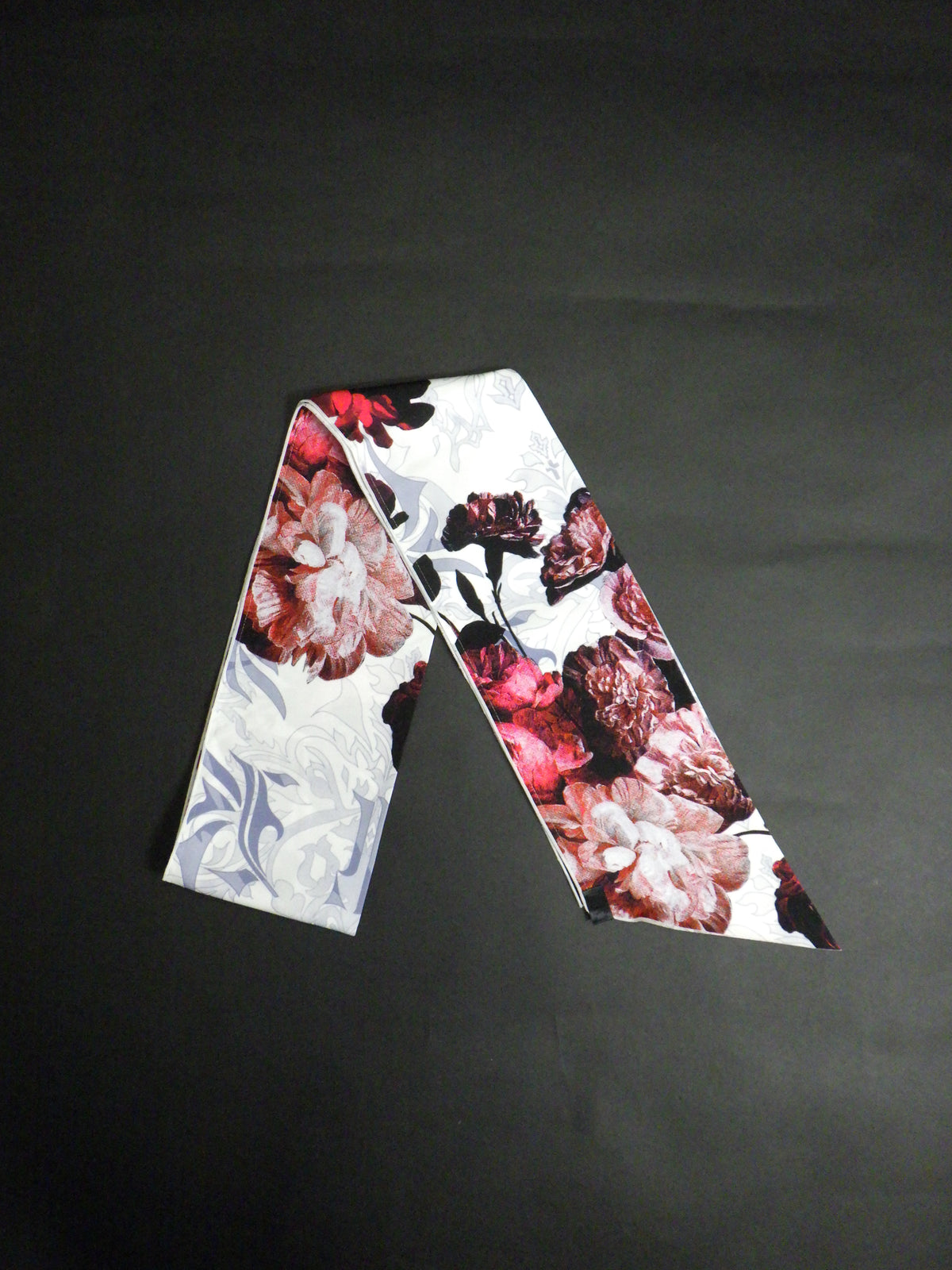 kiryuyrik　 Goth Flora Suede Satin Stole　KW-STL10-900-WHT