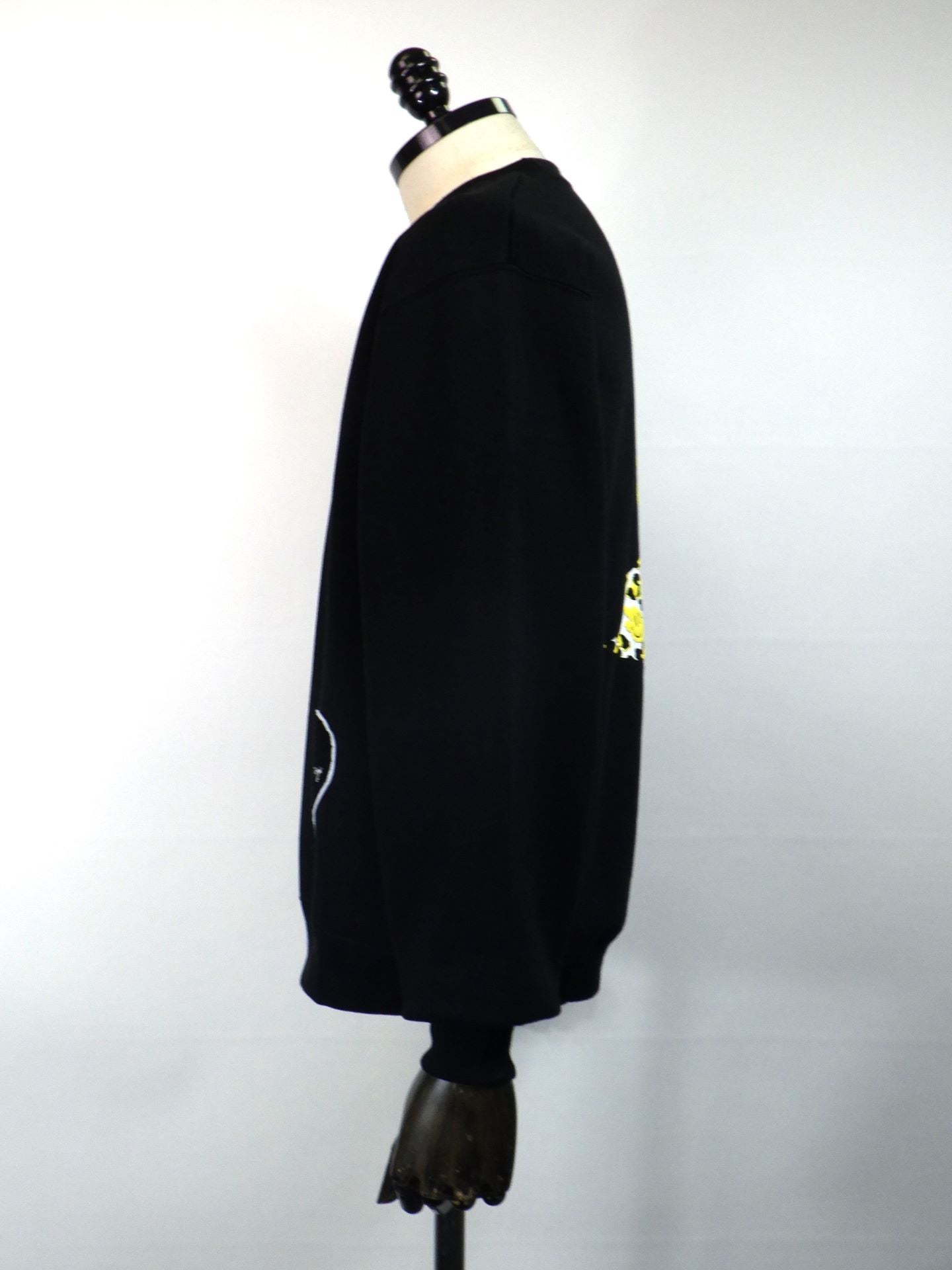STUD MUFFIN　TC裏毛起毛 レオパードスター発泡プリント&マルチパッチワークスウェットシャツ　524-02832-BK