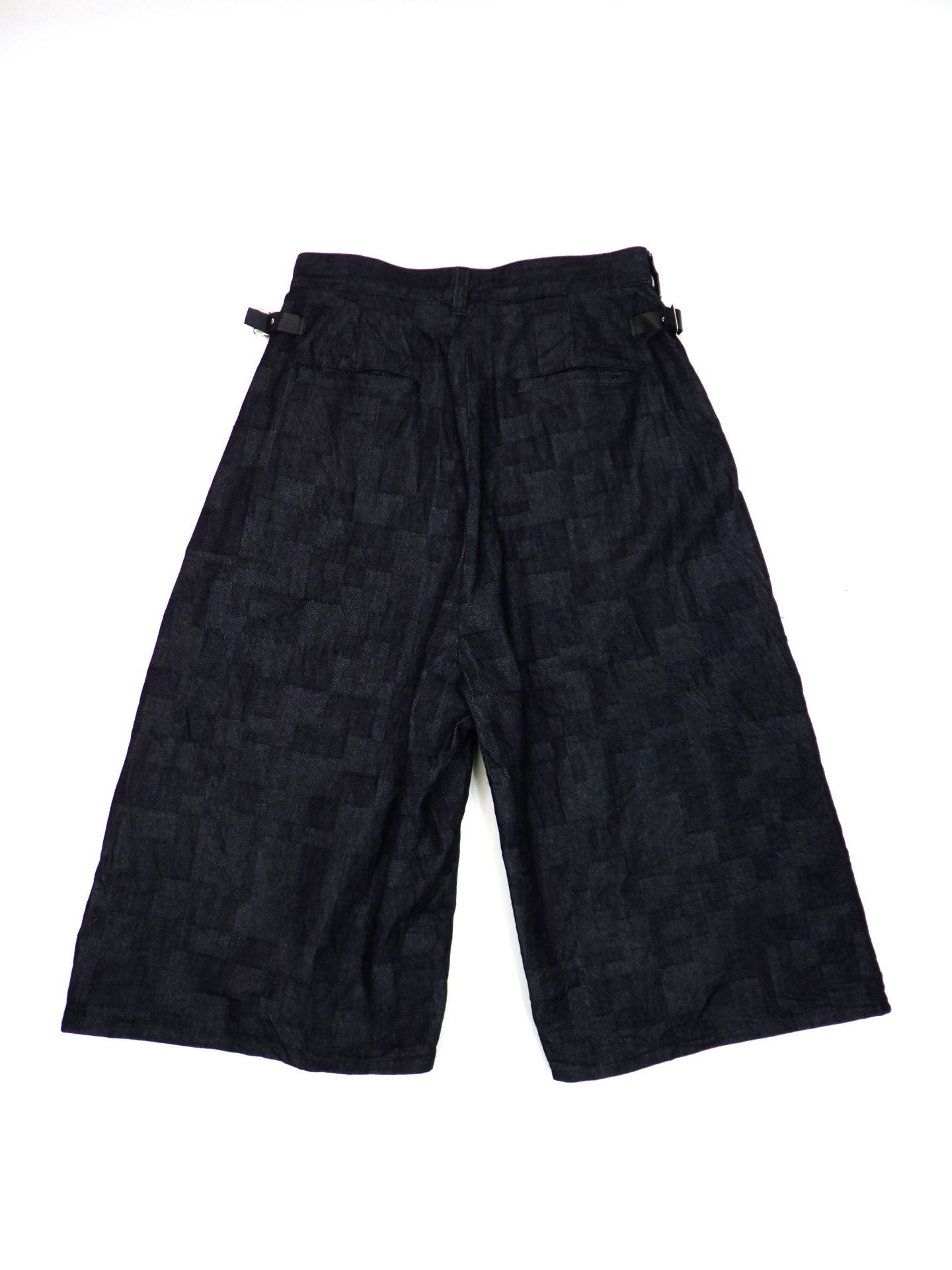anrealage homme　デニムボタンショーツ　HO252AB1028