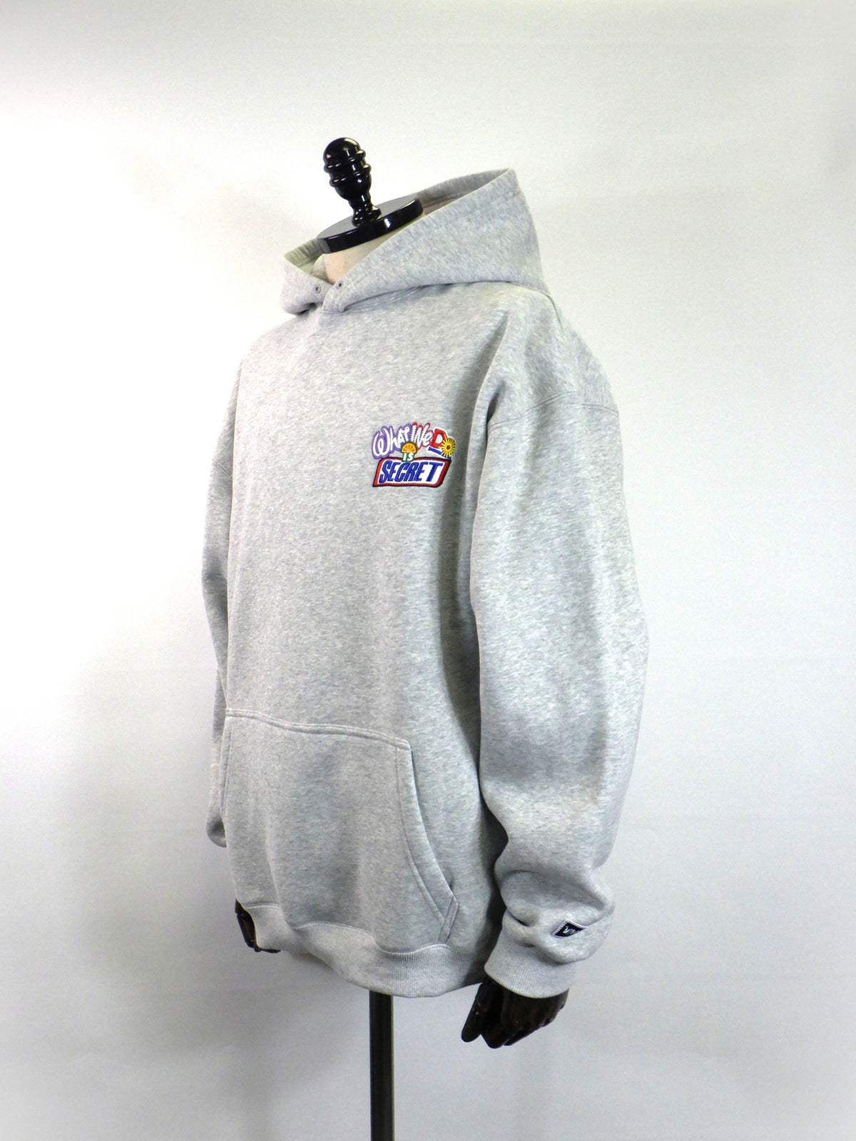 Liberaiders　EMBROIDERY HOODIE　733012603-GRY