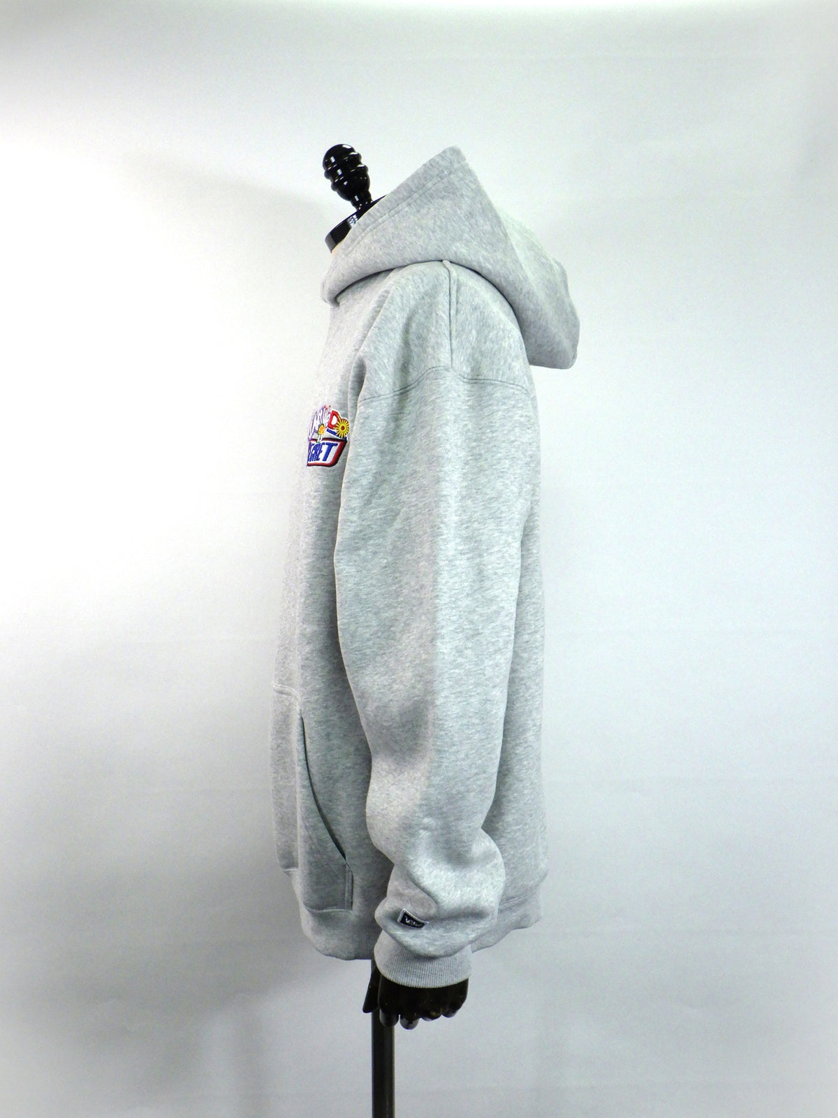 Liberaiders　EMBROIDERY HOODIE　733012603-GRY