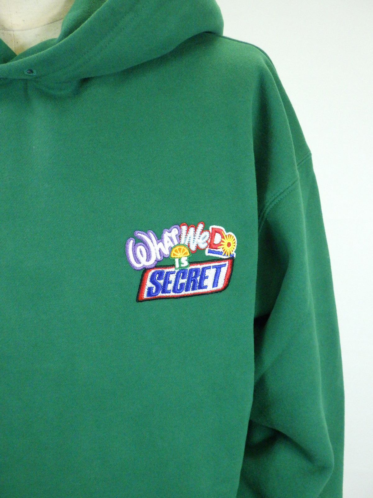 Liberaiders　EMBROIDERY HOODIE　733012603-GRN