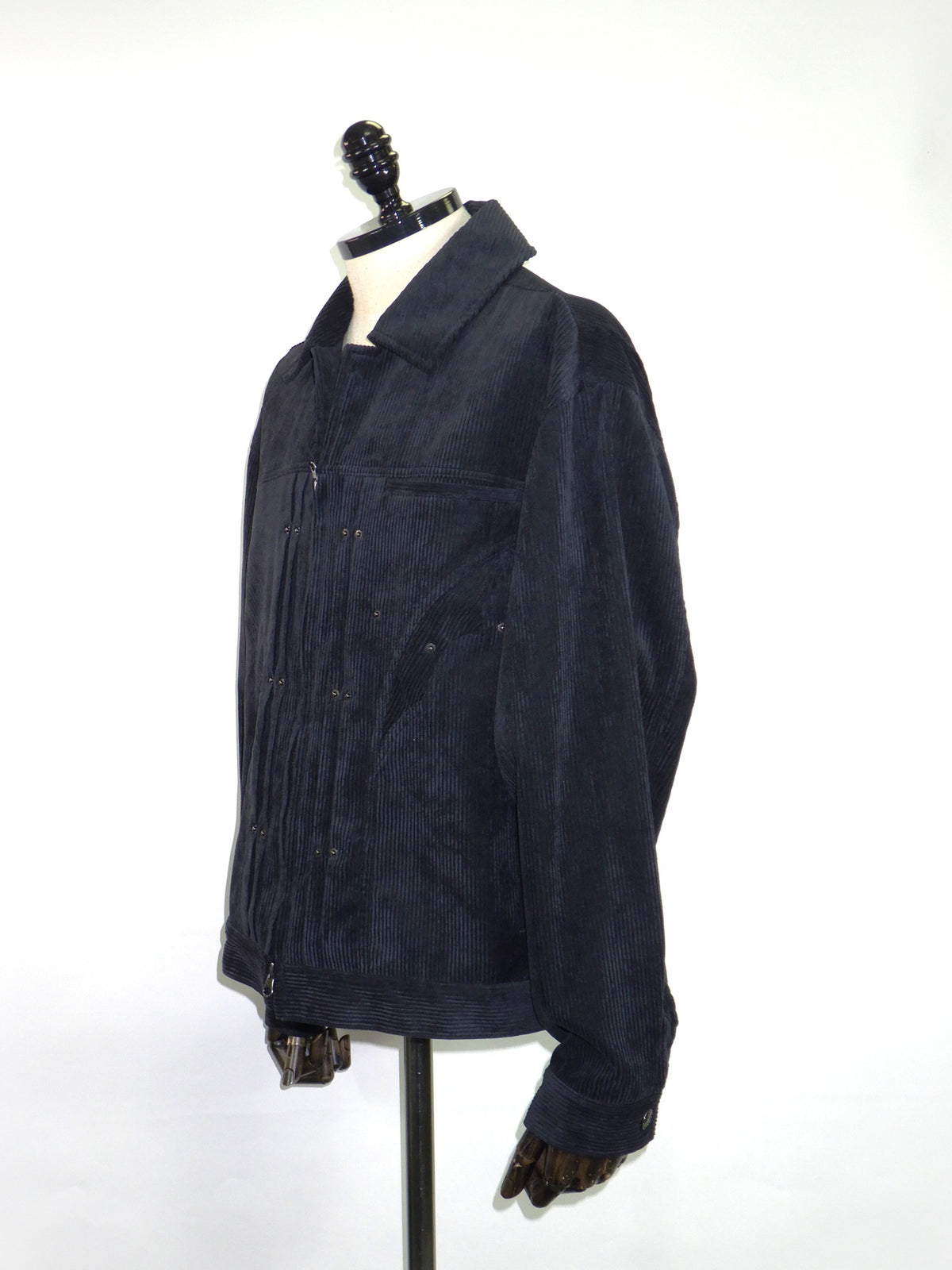 A NOVEL DAY.　STRETCH CORDIROY BLOUSON　574201-BK