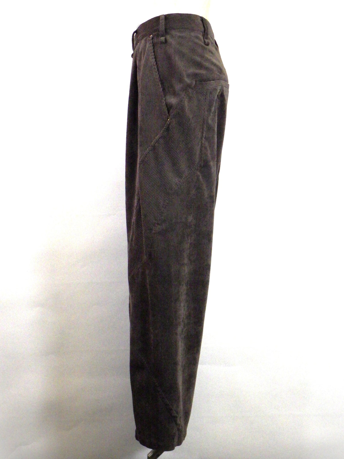 A NOVEL DAY.　STRETCH CORDUROY WIDE PANTS　474201-BR