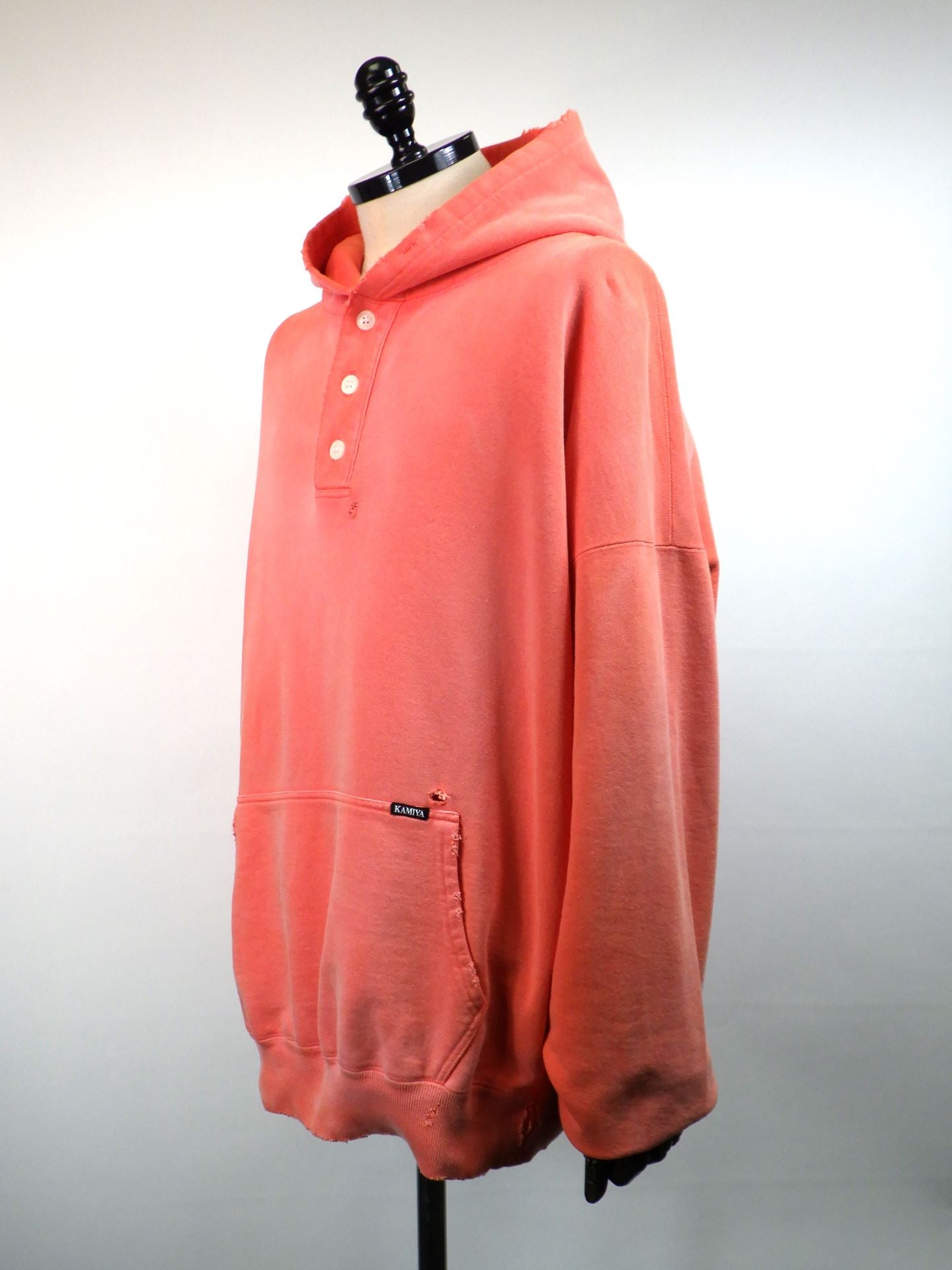 KAMIYA　ディスドレスドヘンリーネックフーディ　G15HD077-ORG