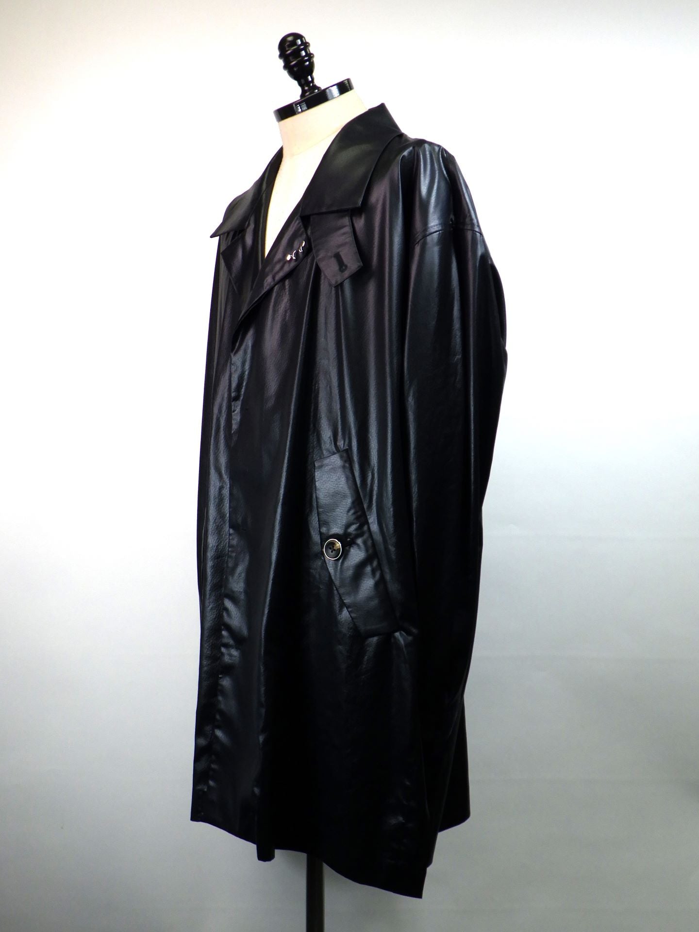 Licht Bestreben　FAKE-FAKE LEATHER Ⅱ ステンカラーライトコート　LB25AW-SHCO01-FFL